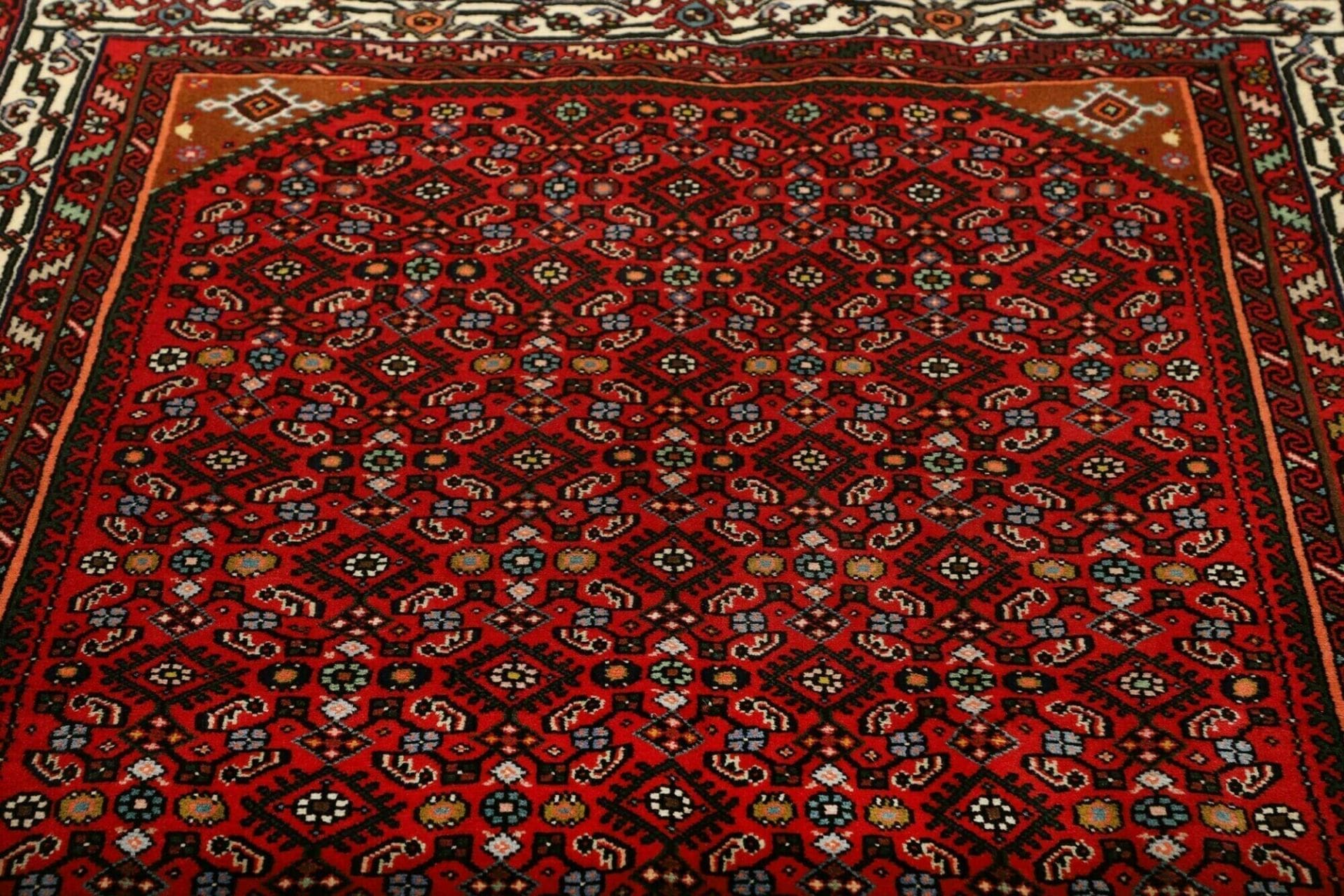 Handgeknüpfter Hamadan Perserteppich 153 × 198 cm