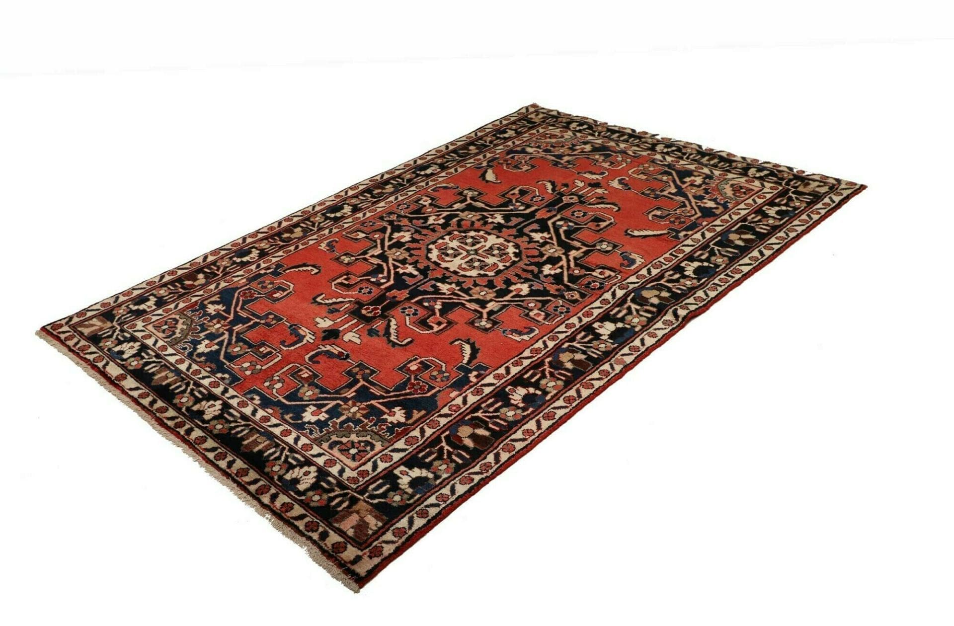 Hamadan Herati Perserteppich aus Iran, 135 × 195 cm