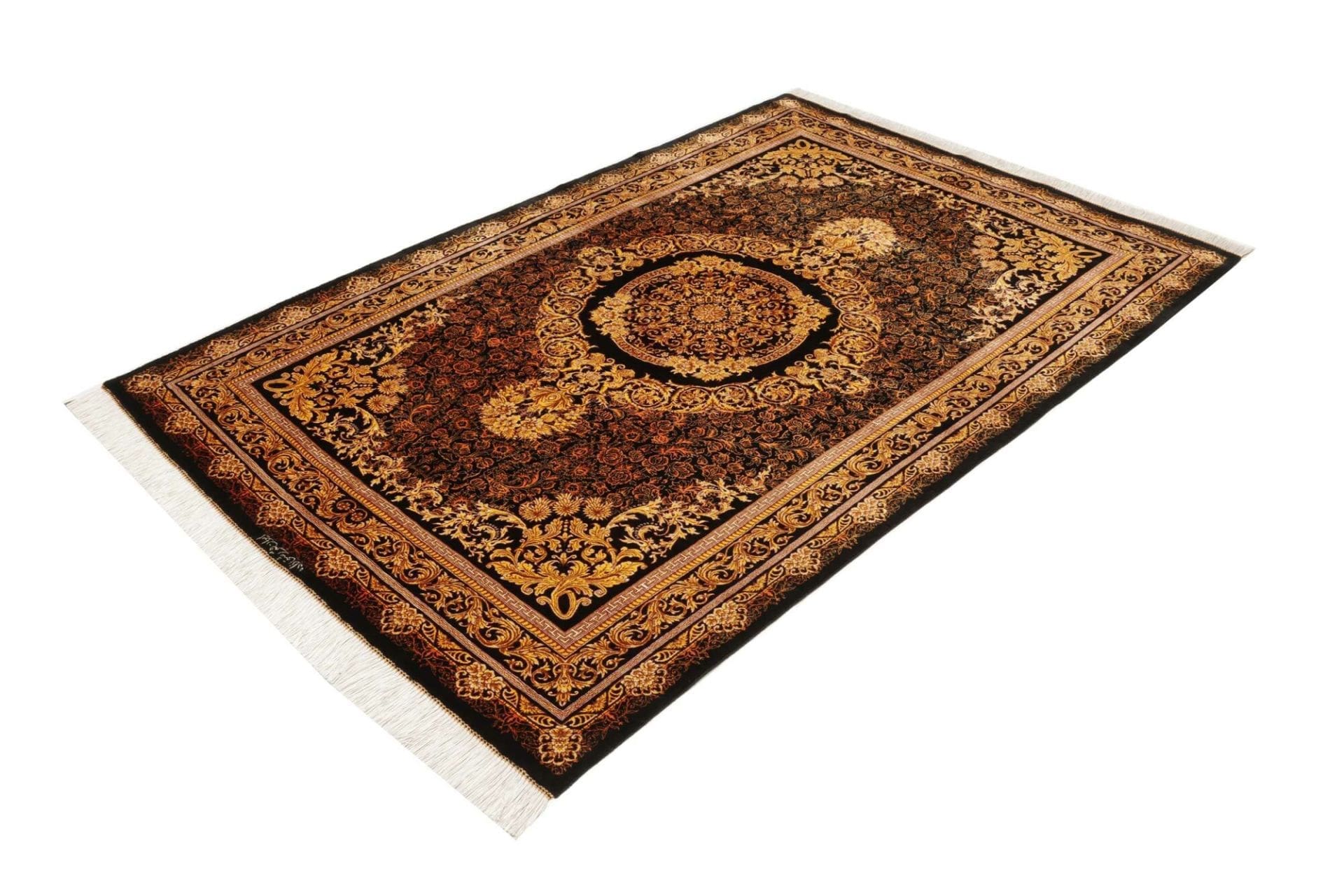 Handgeknüpfter Ghom Perserteppich, 138 × 200 cm, Seide