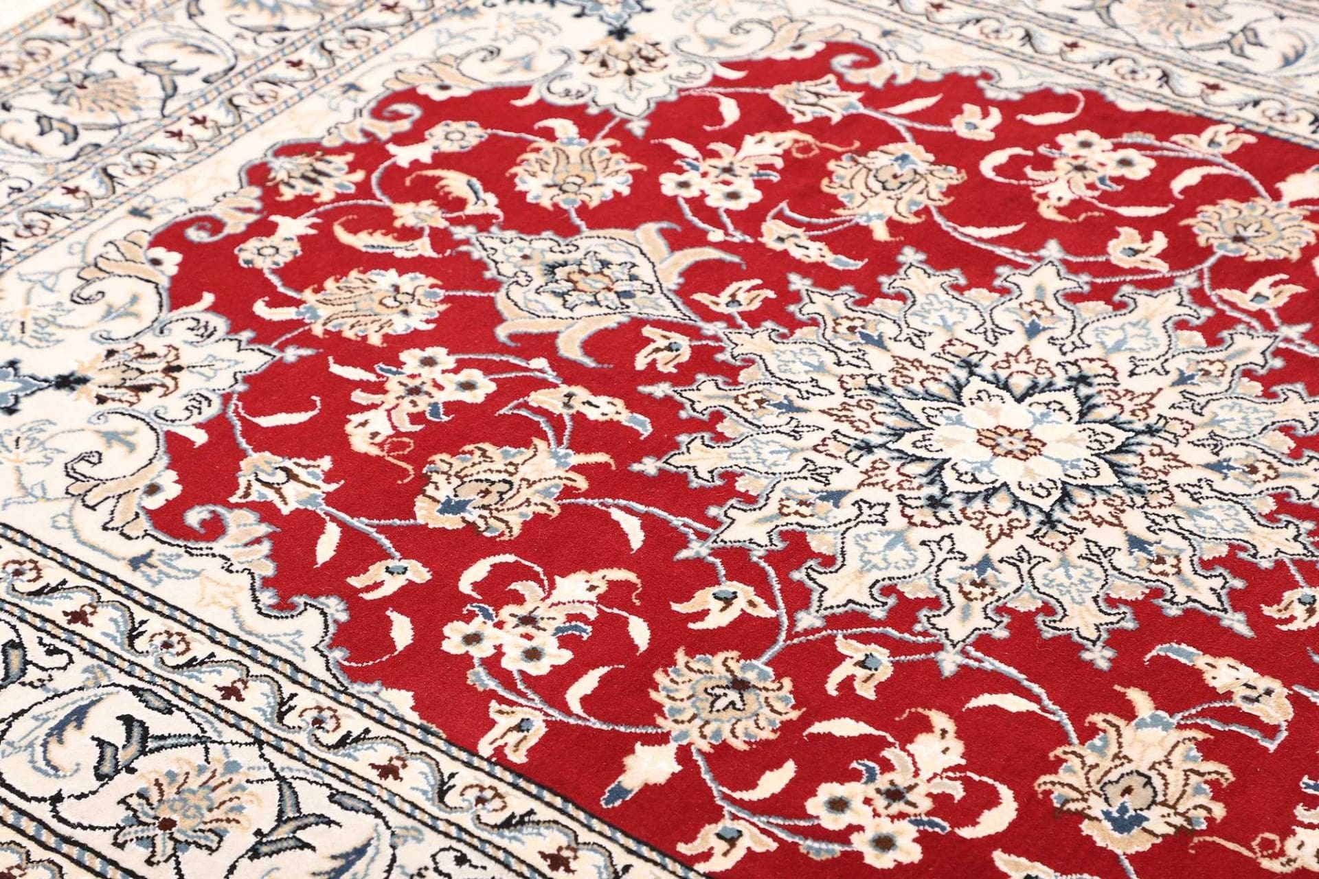 Nain Perserteppich 150 × 208 cm aus Wolle, handgeknüpft