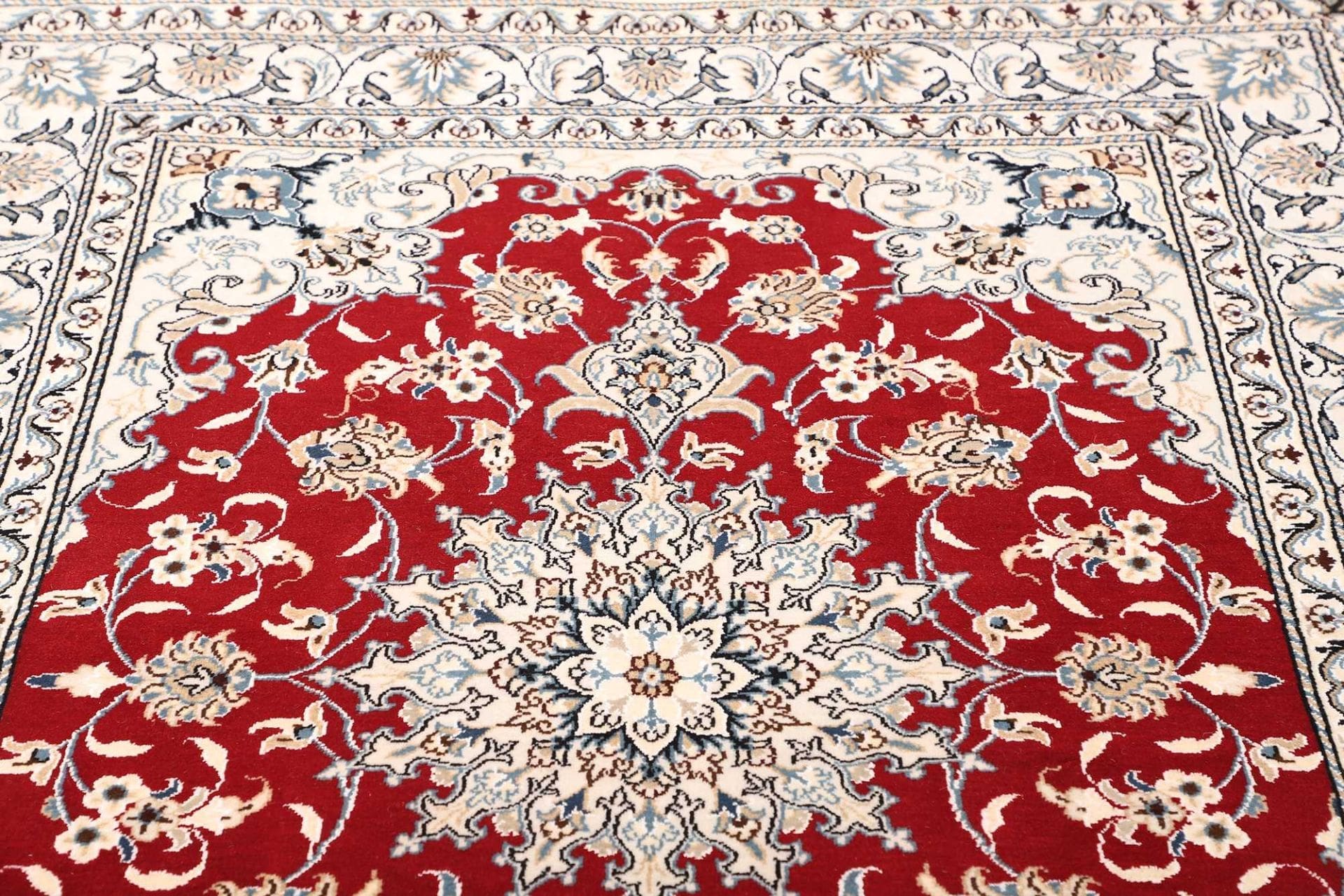 Nain Perserteppich 150 × 208 cm aus Wolle, handgeknüpft