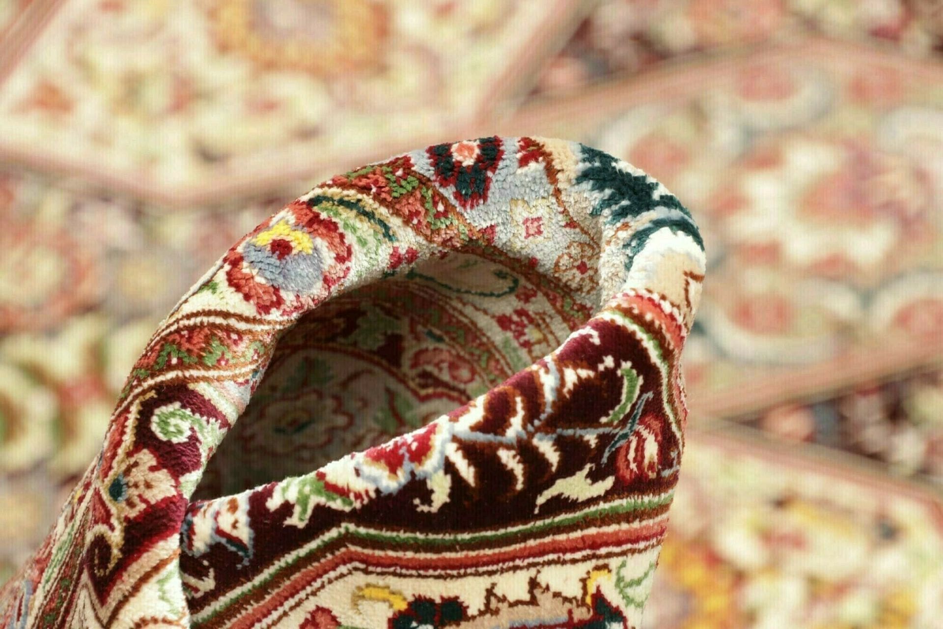 Ghom Perserteppich aus Iran, 136 × 200 cm