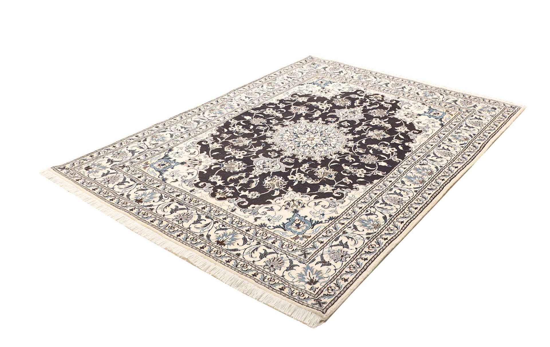 Handgeknüpfter Nain Perserteppich 153 × 202 cm