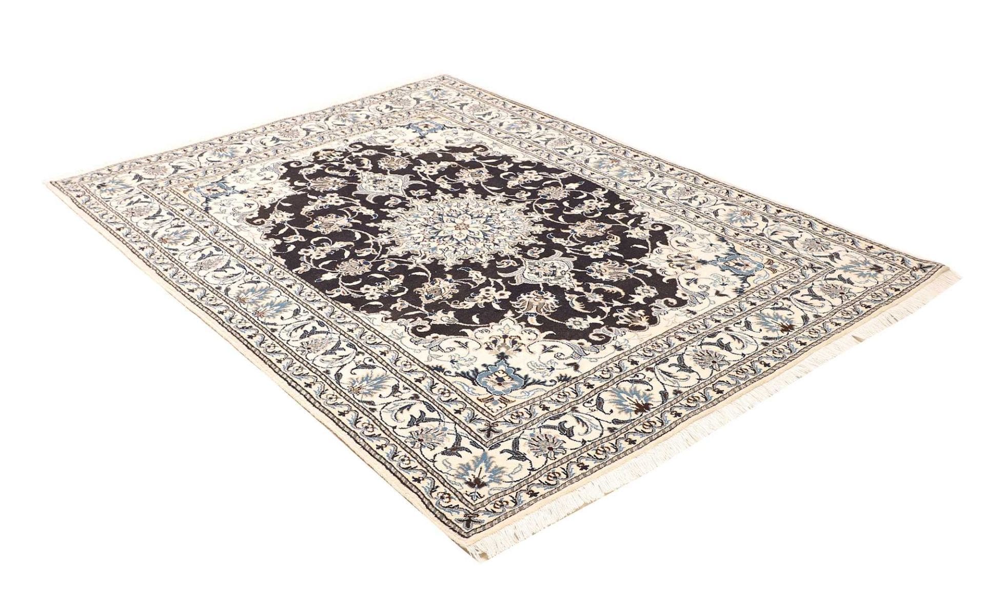 Handgeknüpfter Nain Perserteppich 153 × 202 cm