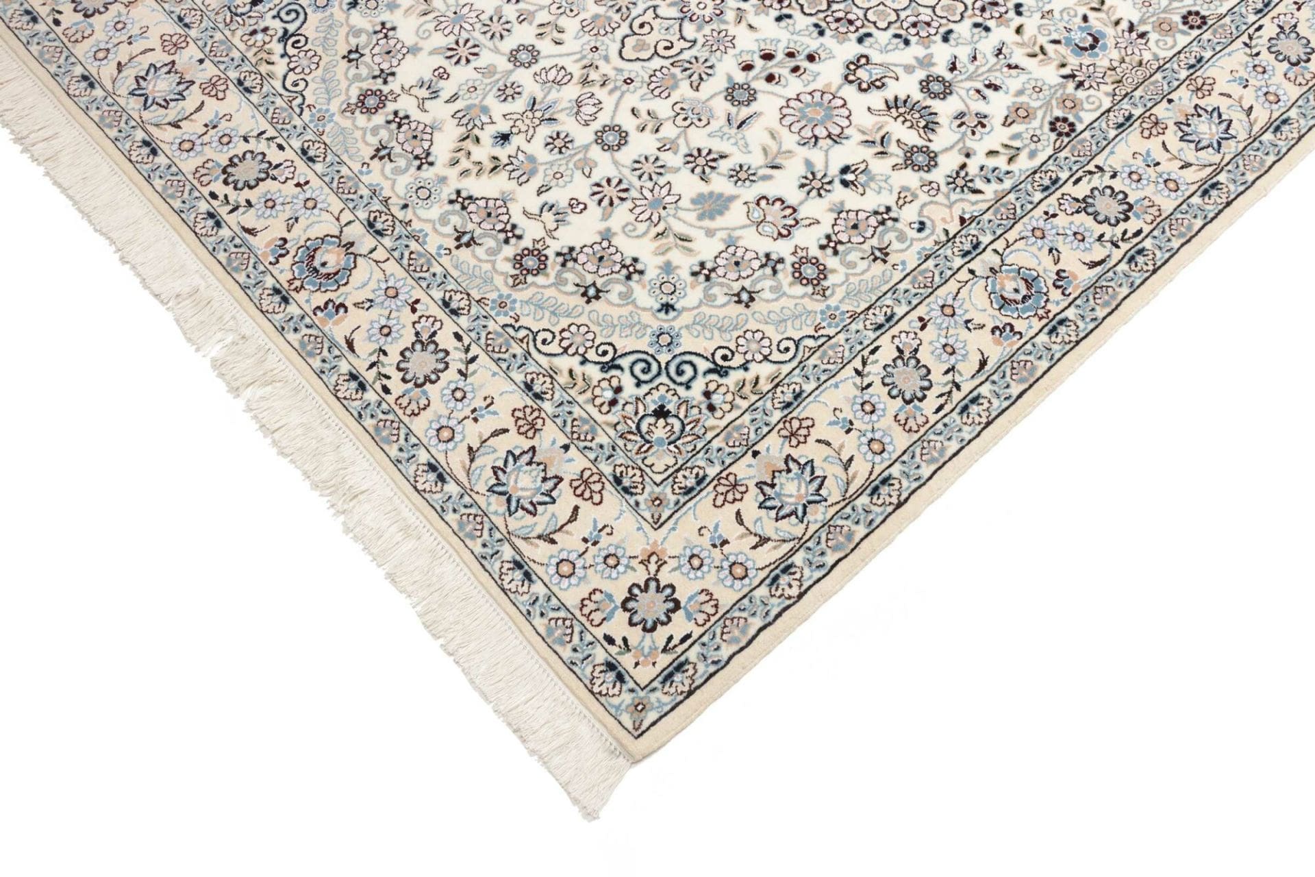 Nain Perserteppich 141 × 208 cm aus Wolle, handgeknüpft