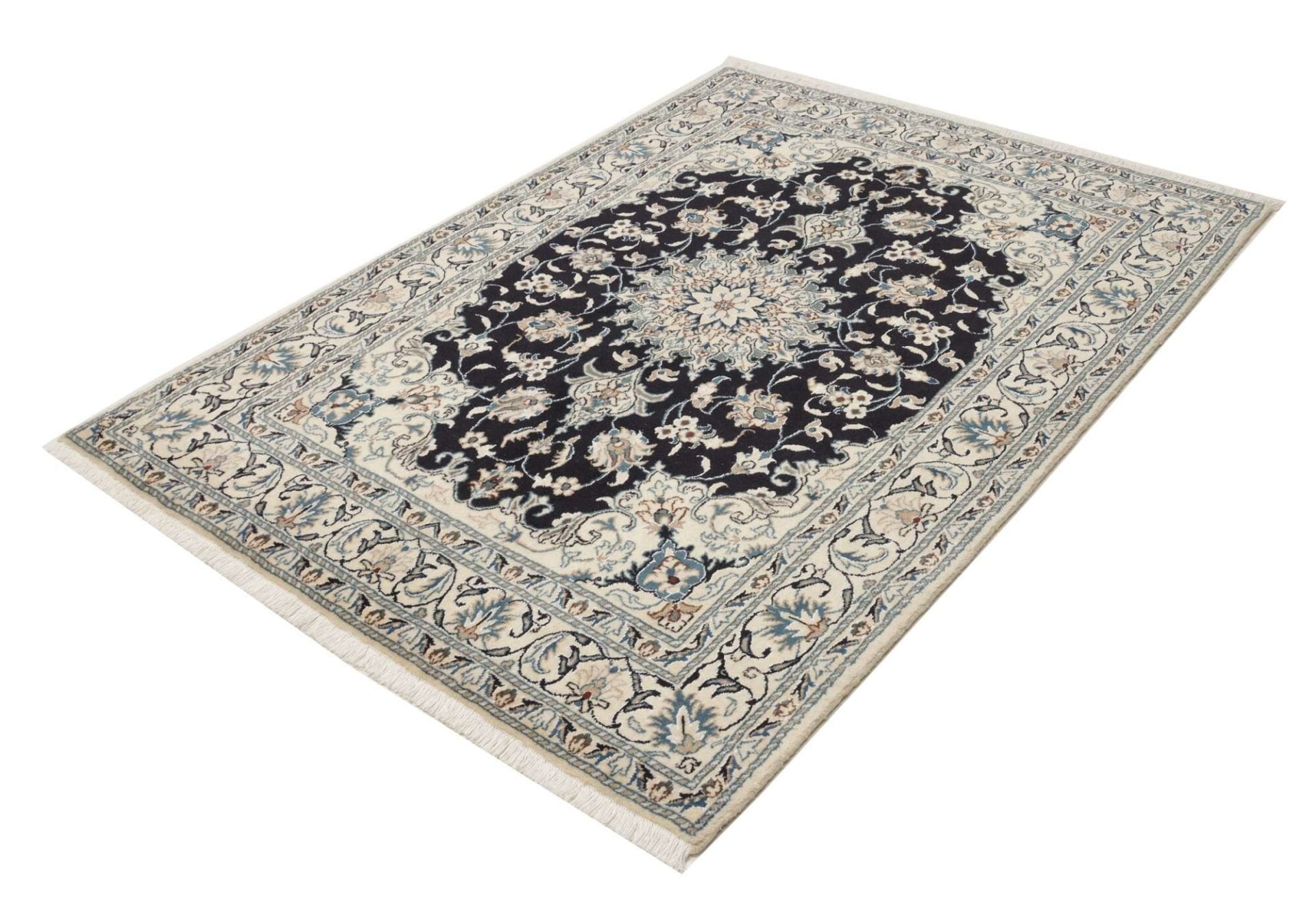 Handgeknüpfter Nain Perserteppich 151 × 205 cm