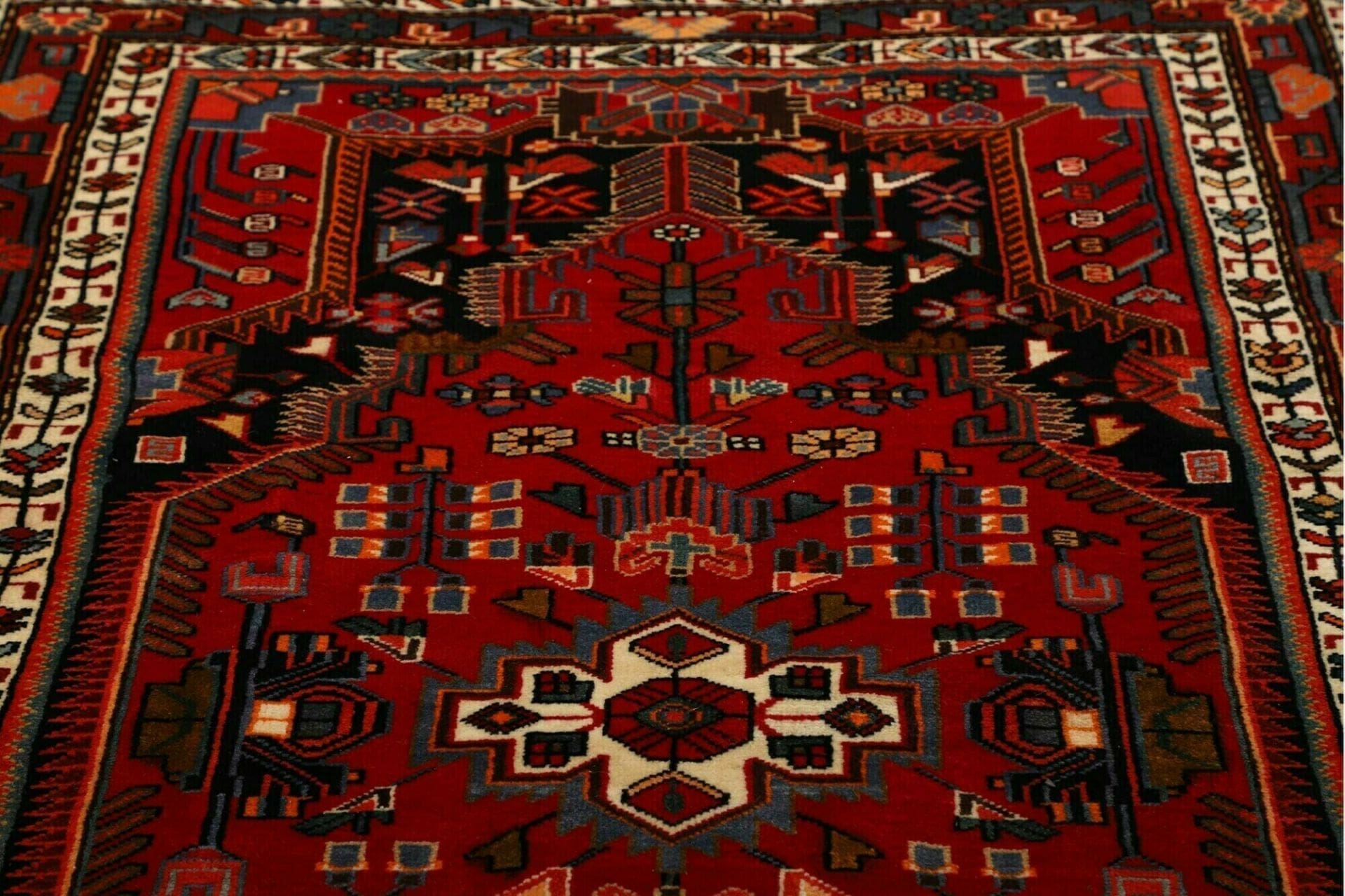 Hamadan Perserteppich aus Iran, 136 × 210 cm
