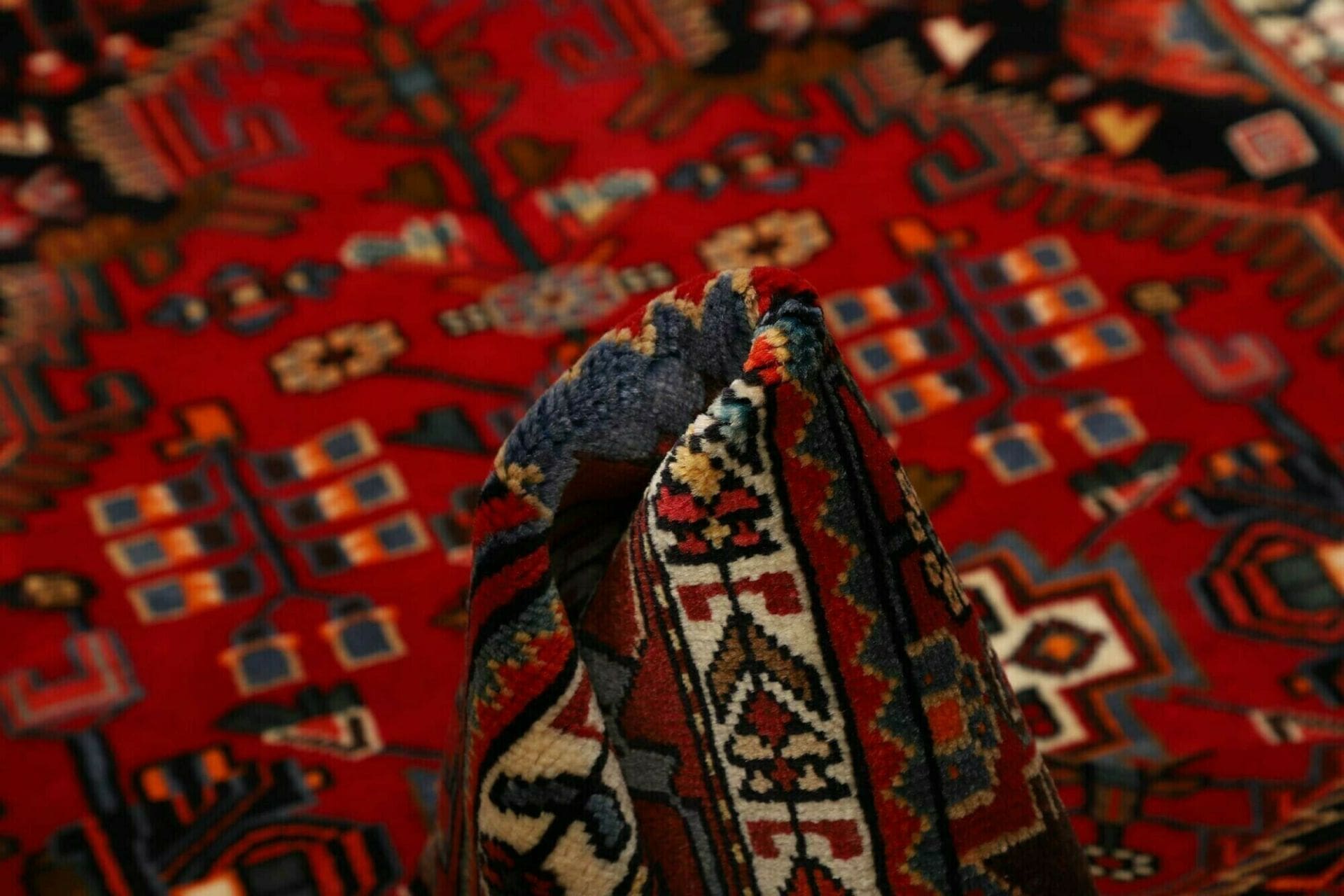 Hamadan Perserteppich aus Iran, 136 × 210 cm