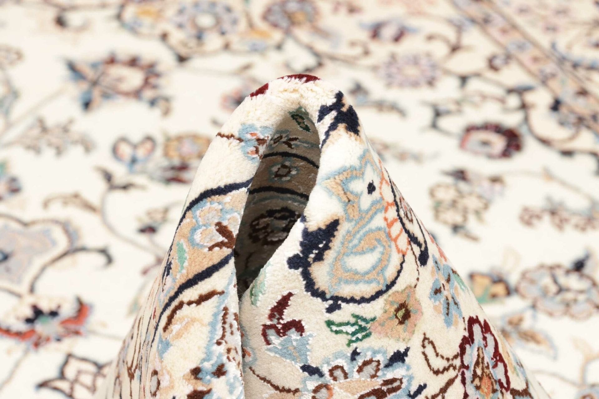 Nain Perserteppich aus Iran, 141 × 214 cm