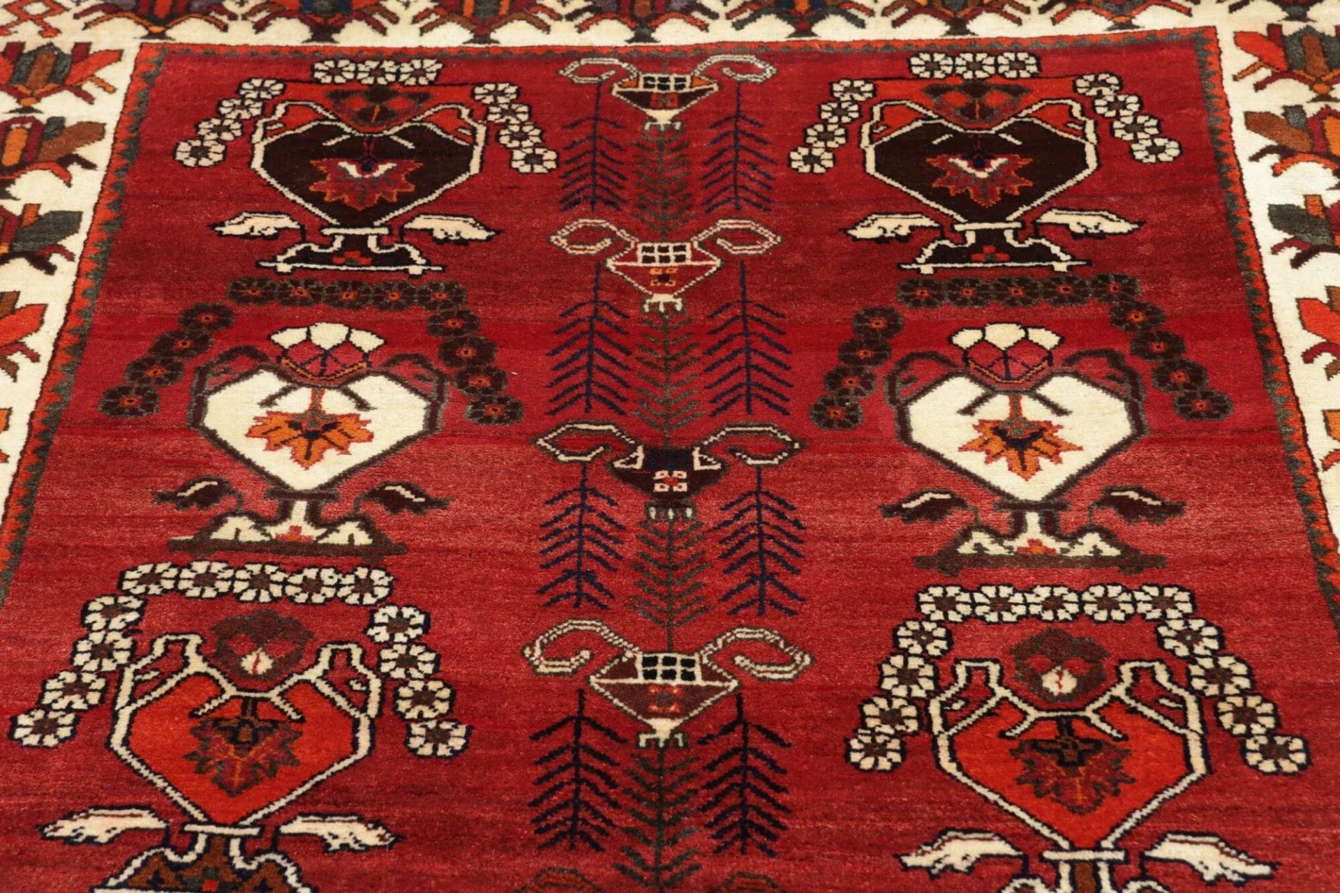 Handgeknüpfter Qashqai Perserteppich 125 × 210 cm