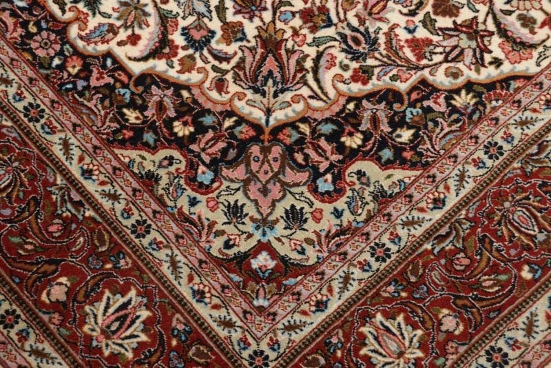Isfahan Perserteppich aus Iran, 141 × 212 cm