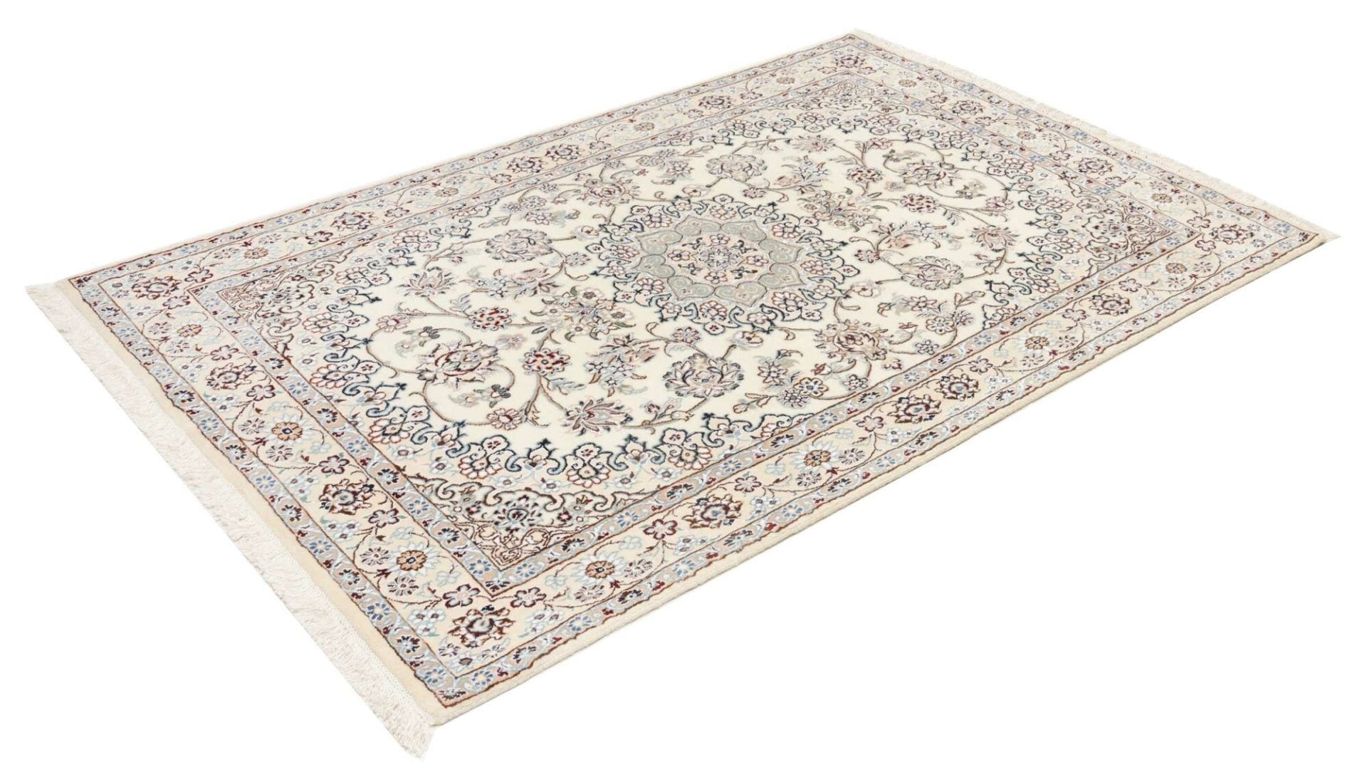 Handgeknüpfter Nain Perserteppich 133 × 200 cm