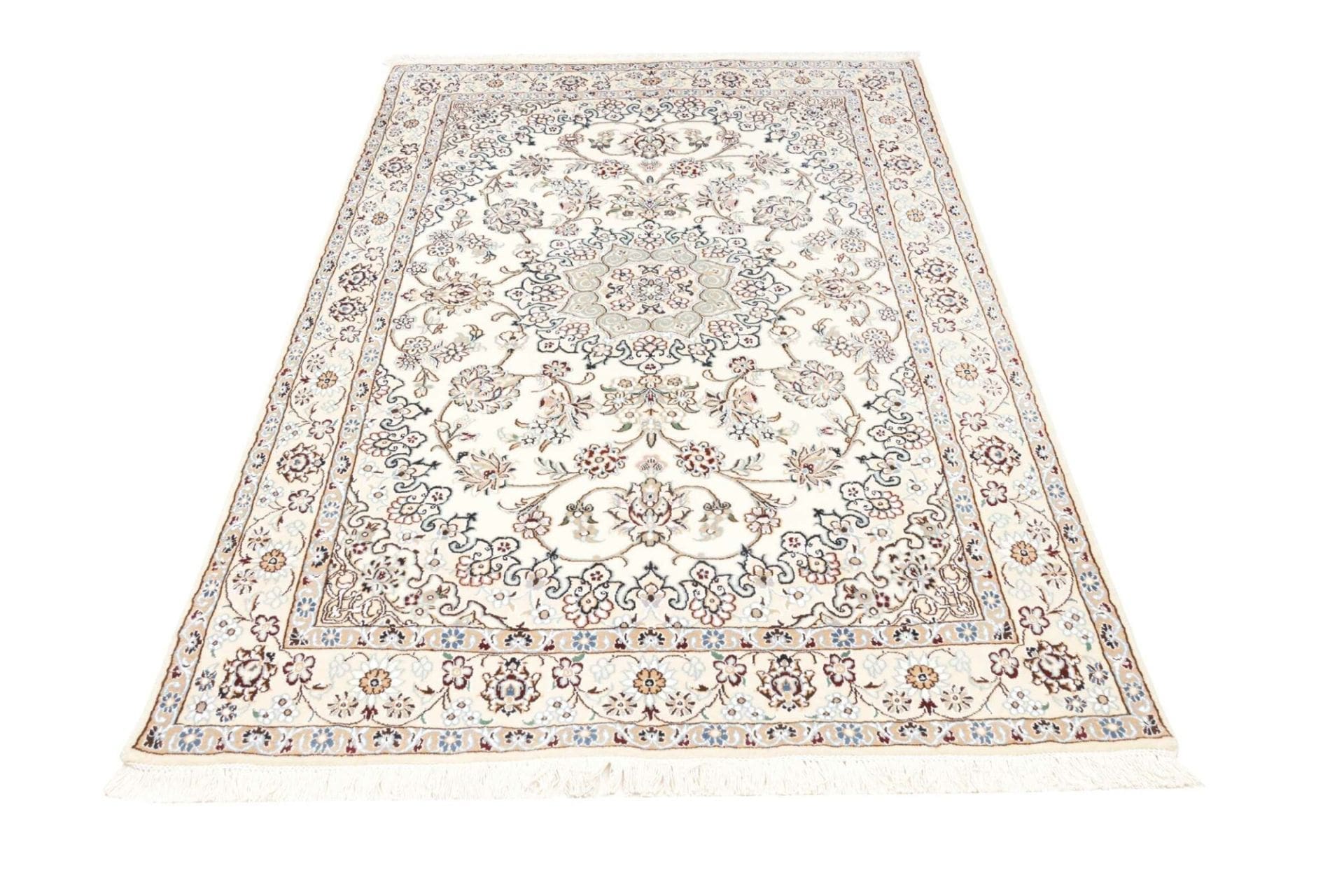 Handgeknüpfter Nain Perserteppich 133 × 200 cm