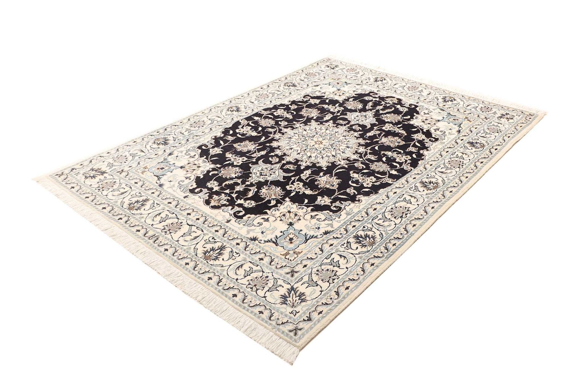 Nain Perserteppich aus Iran, 153 × 205 cm