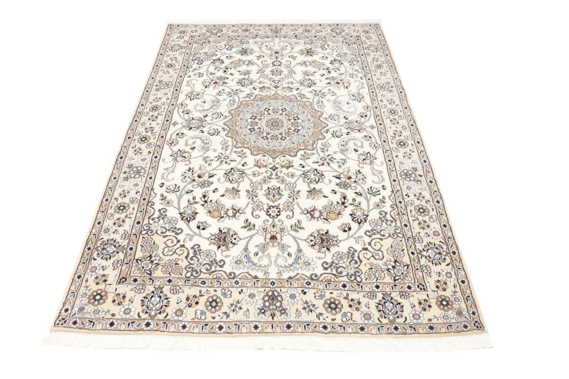Handgeknüpfter Nain Perserteppich 136 × 210 cm