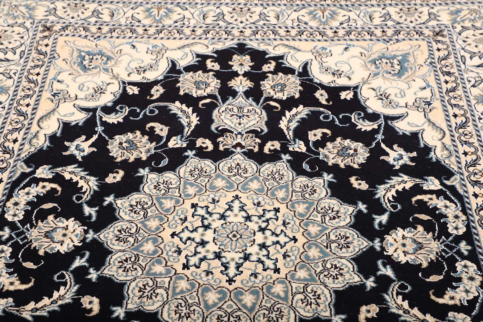Handgeknüpfter Nain Perserteppich, 151 × 193 cm, Wolle