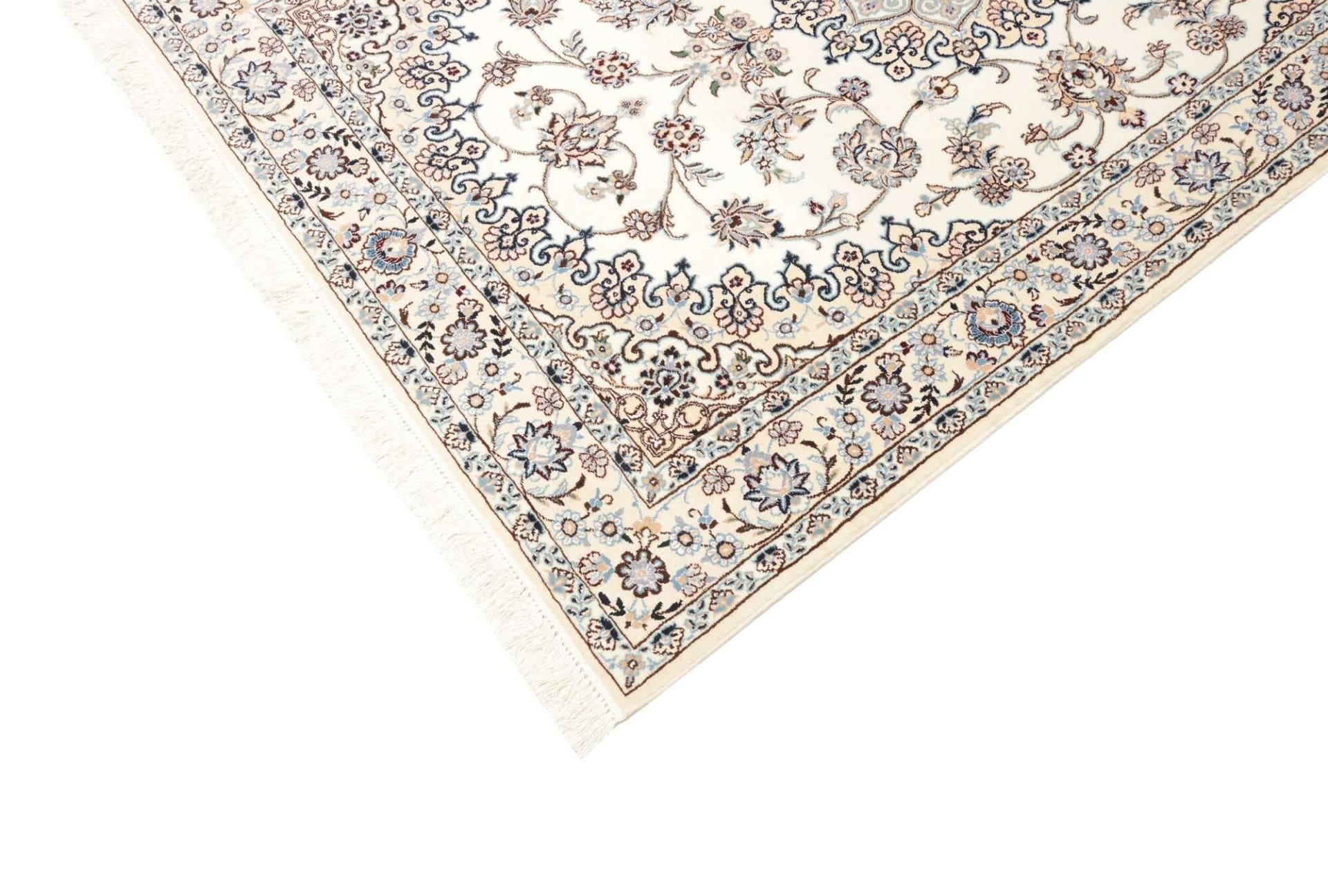 Nain Perserteppich aus Iran, 133 × 206 cm