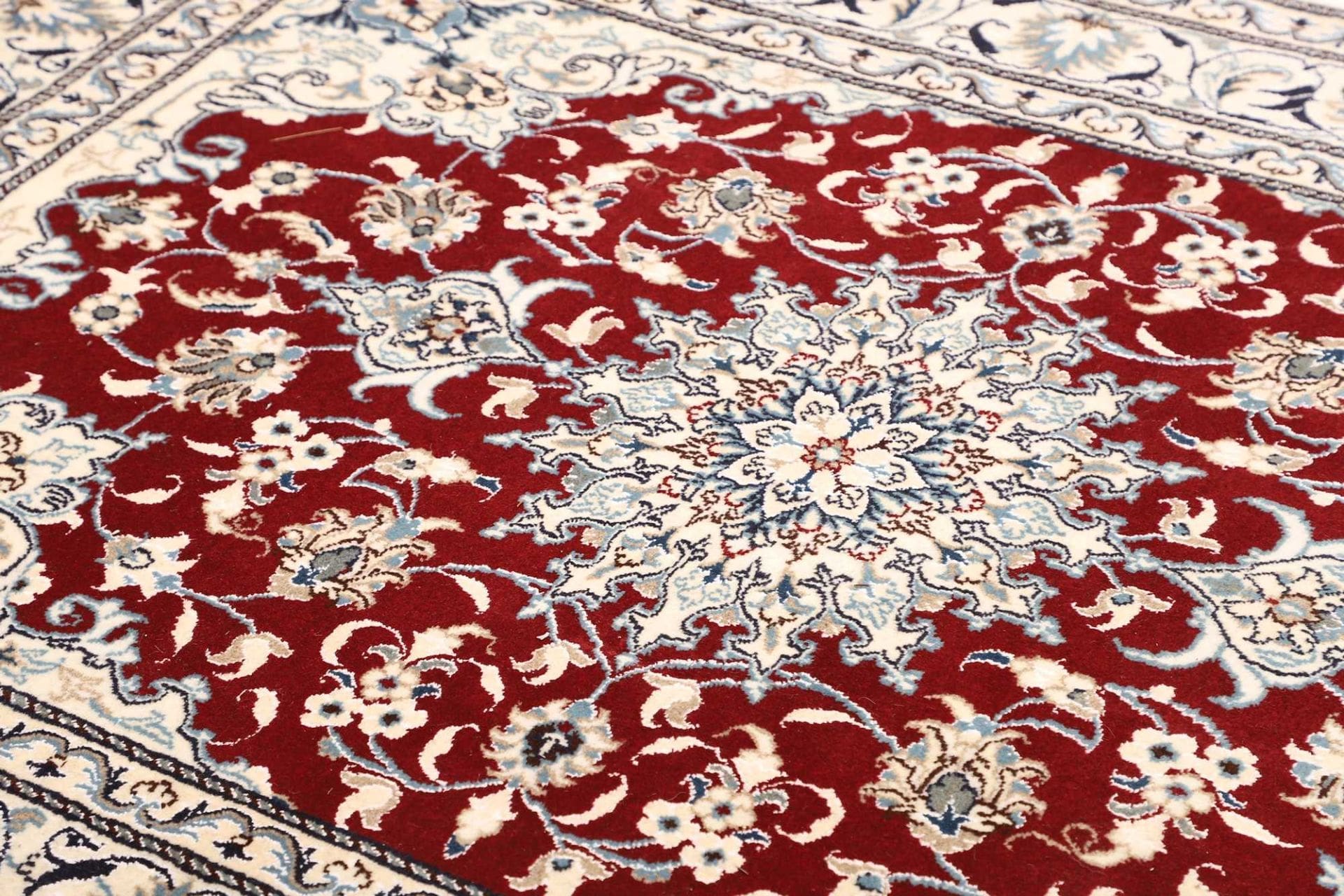 Nain Perserteppich aus Iran, 148 × 205 cm