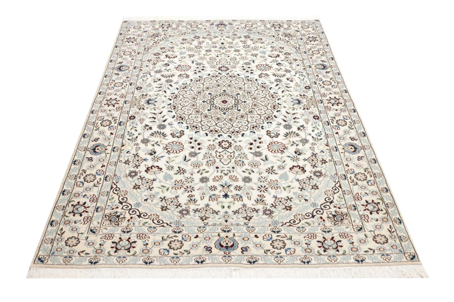 Handgeknüpfter Nain Perserteppich 133 × 213 cm