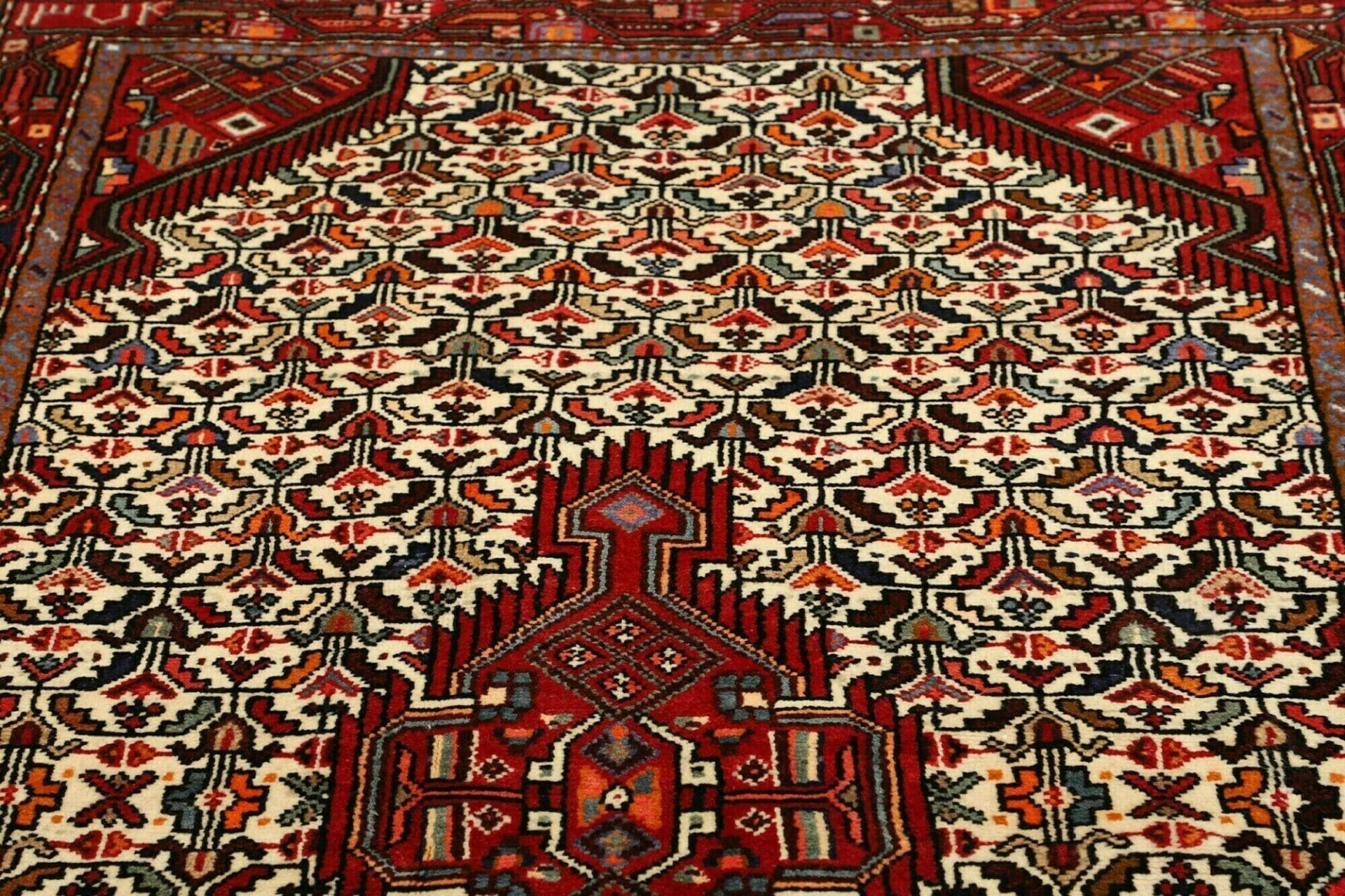 Hamadan Herati Perserteppich aus Iran, 131 × 208 cm