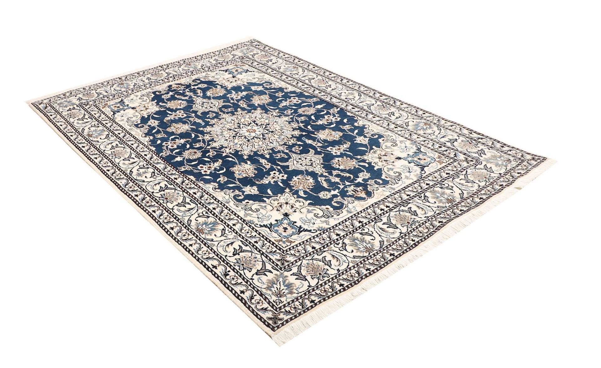 Handgeknüpfter Nain Perserteppich 153 × 210 cm