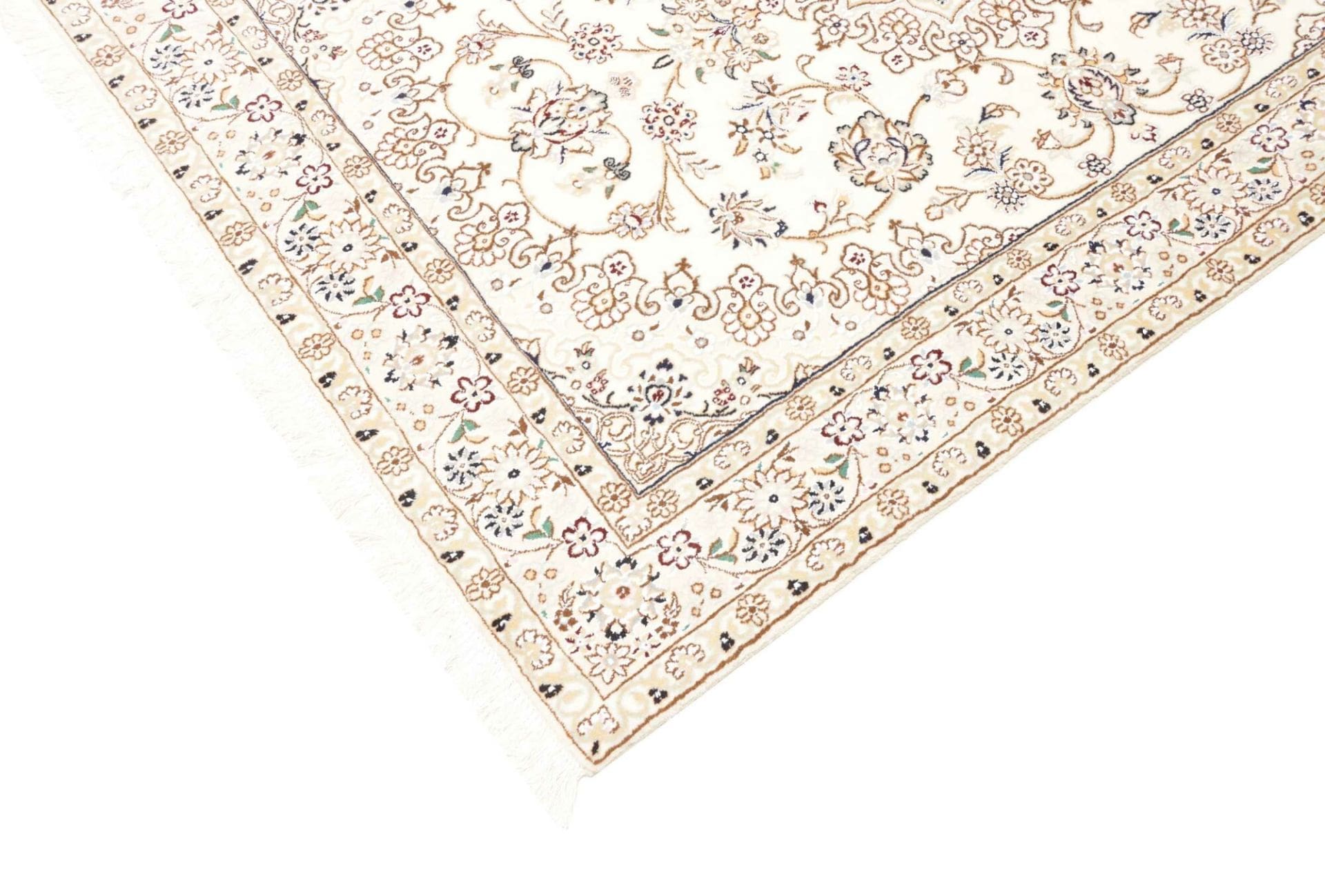 Nain Perserteppich 135 × 203 cm aus Wolle, handgeknüpft