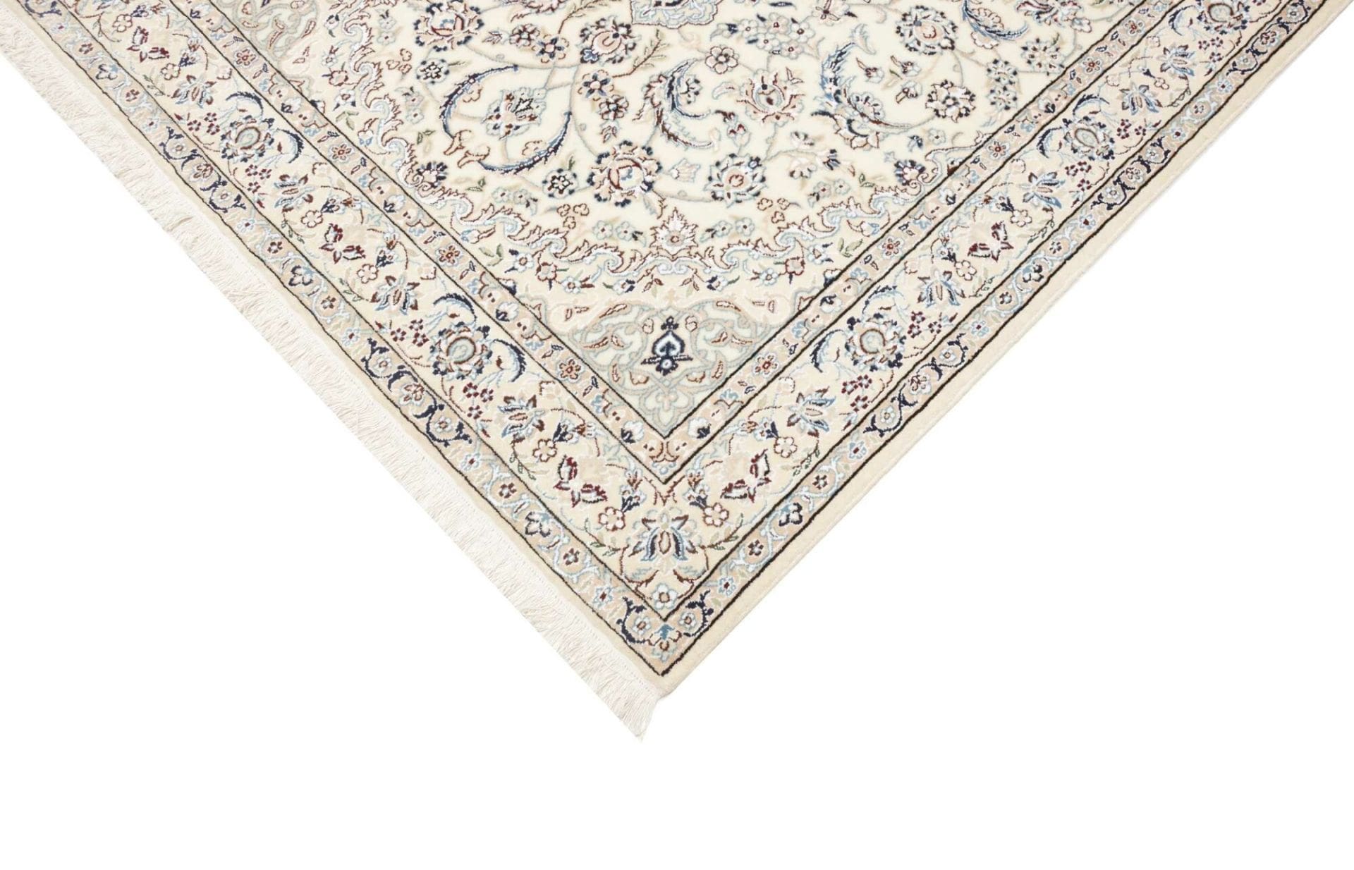 Nain Perserteppich aus Iran, 135 × 208 cm
