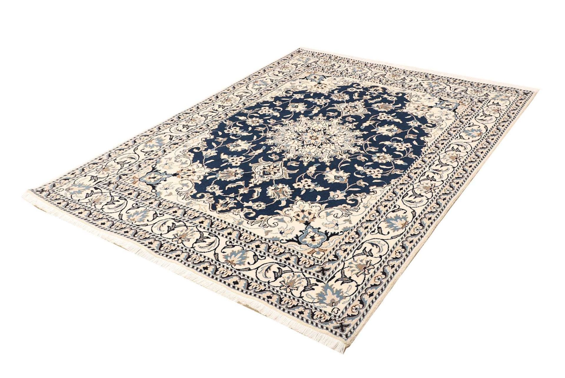 Nain Perserteppich 156 × 207 cm aus Wolle, handgeknüpft
