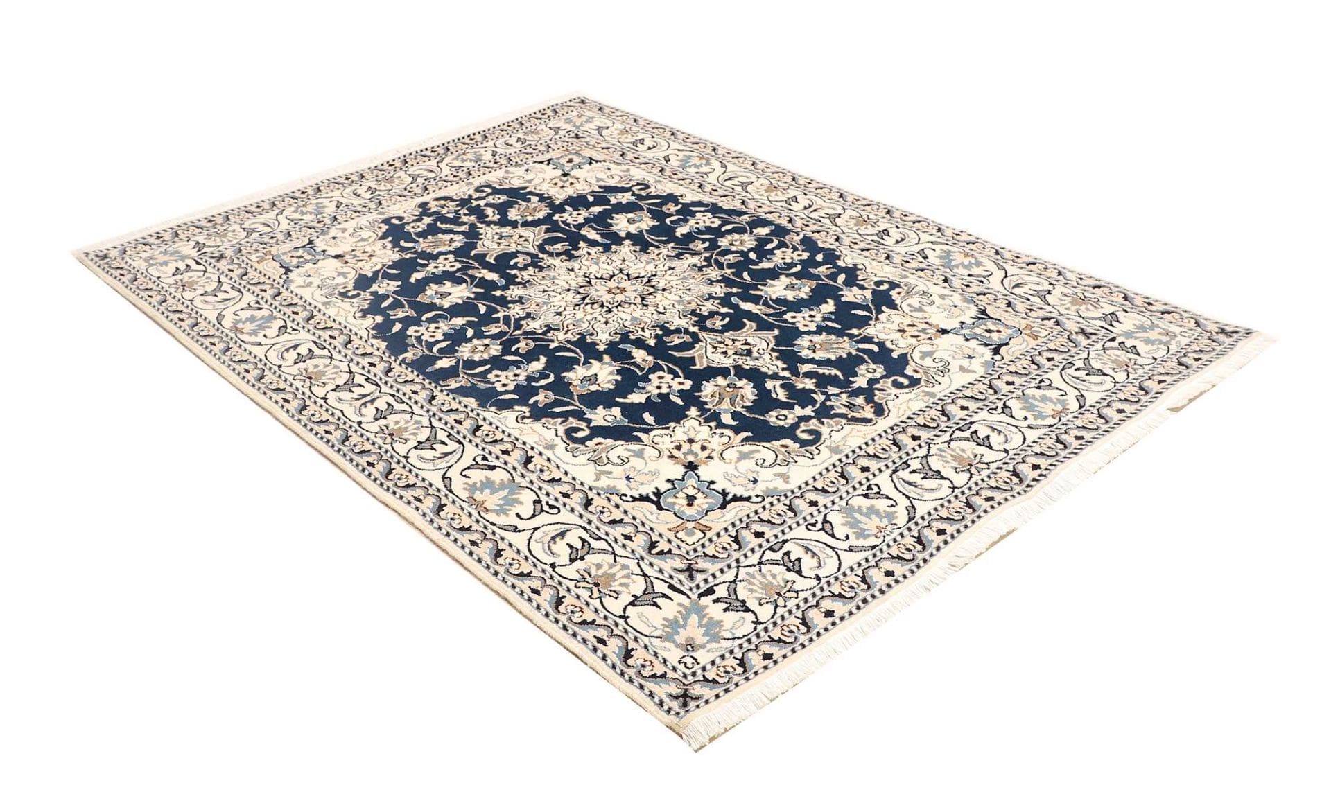 Nain Perserteppich 156 × 207 cm aus Wolle, handgeknüpft
