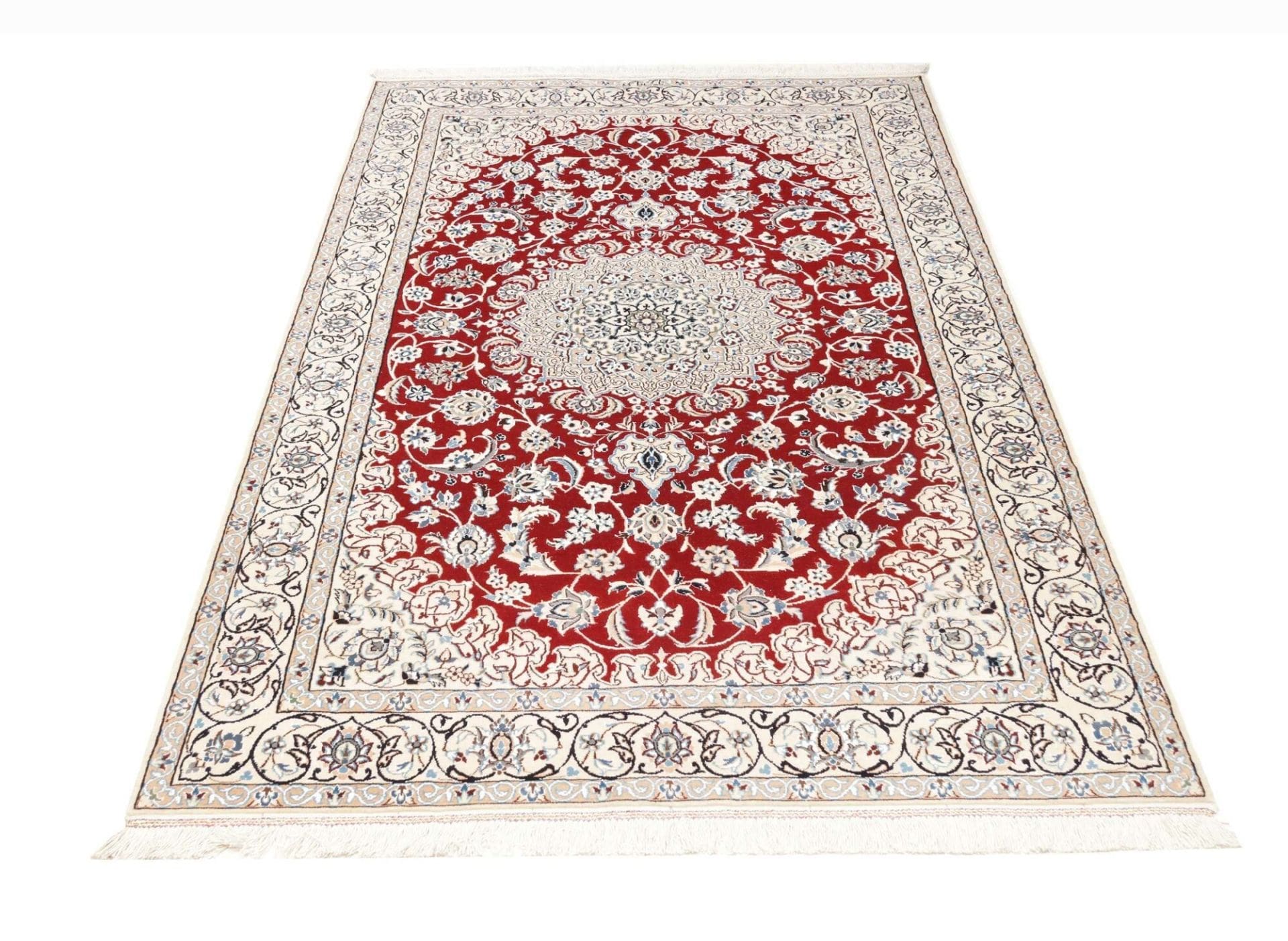 Nain Perserteppich aus Iran, 137 × 213 cm