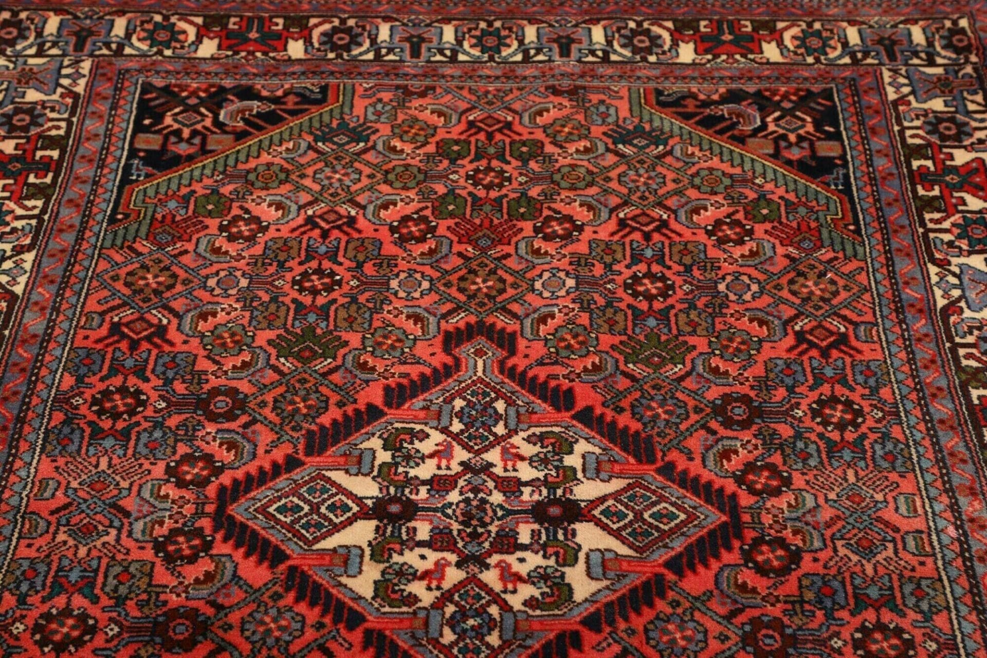 Handgeknüpfter Hamadan Herati Perserteppich 133 × 190 cm