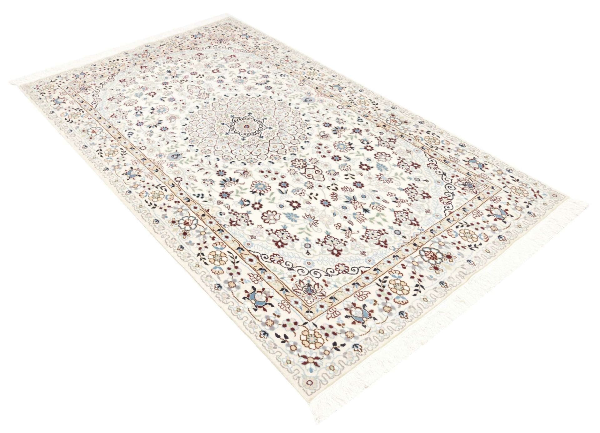 Nain Perserteppich 135 × 208 cm aus Wolle, handgeknüpft