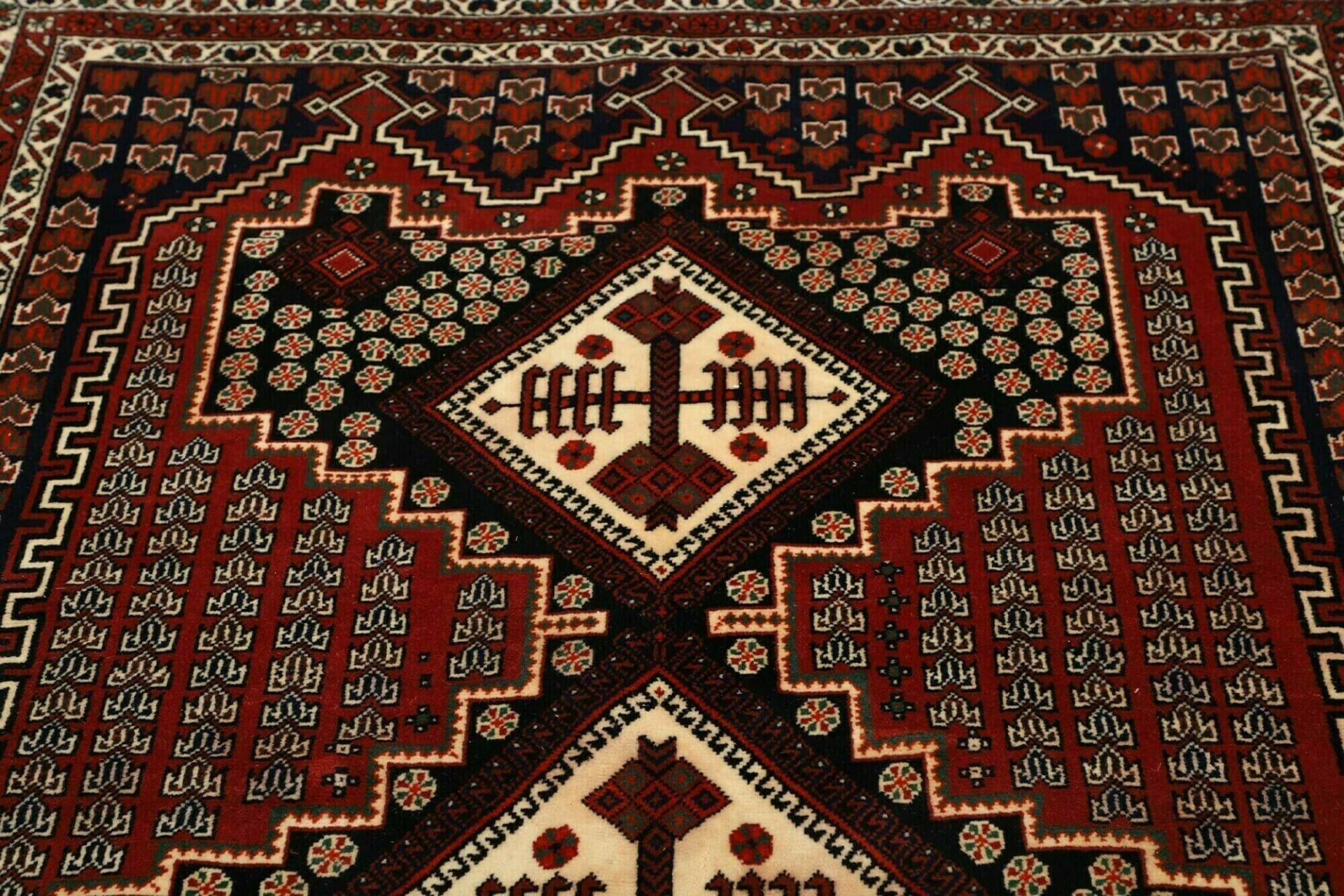 Handgeknüpfter Hamadan Herati Perserteppich 135 × 180 cm
