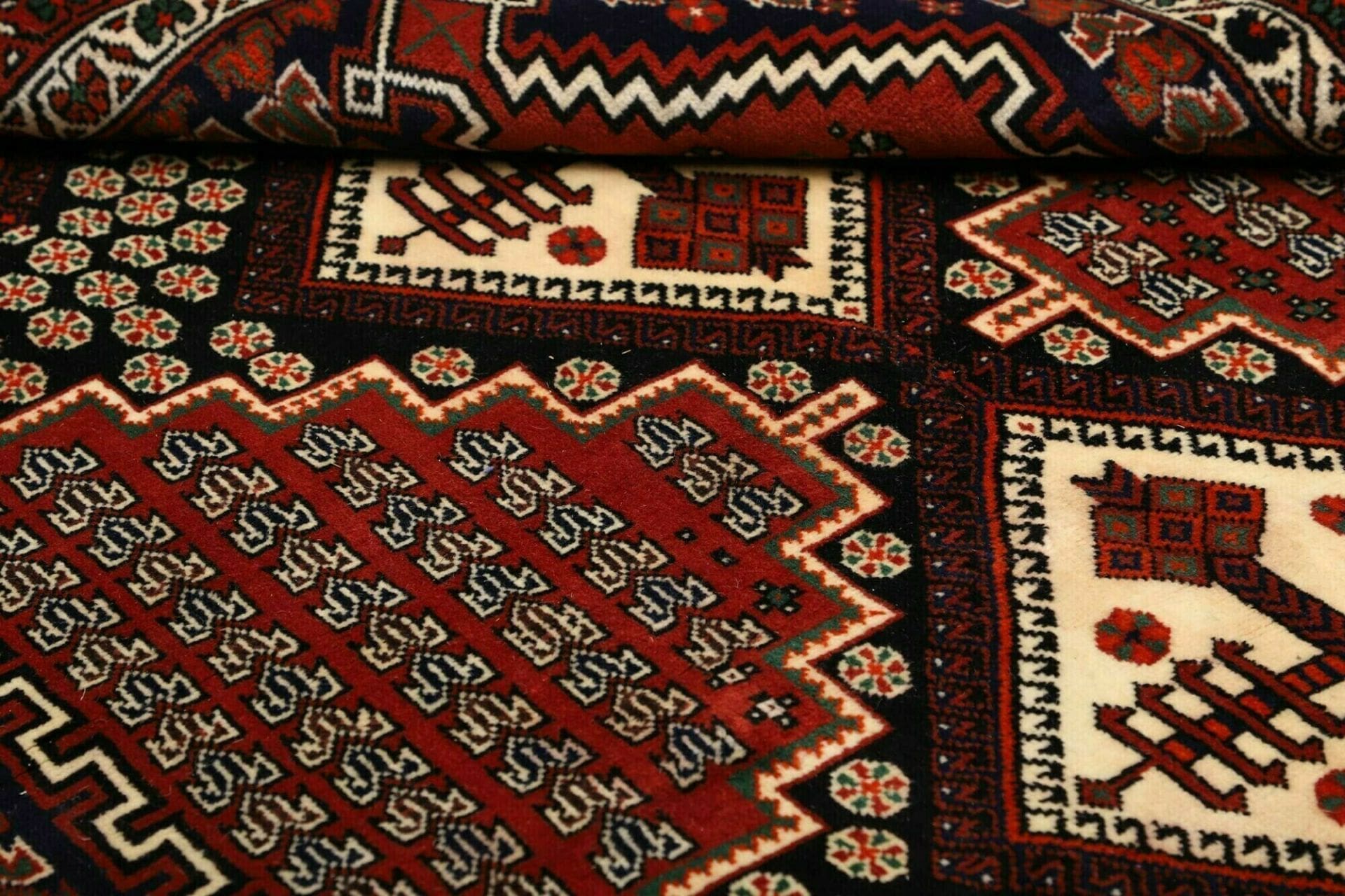 Handgeknüpfter Hamadan Herati Perserteppich 135 × 180 cm