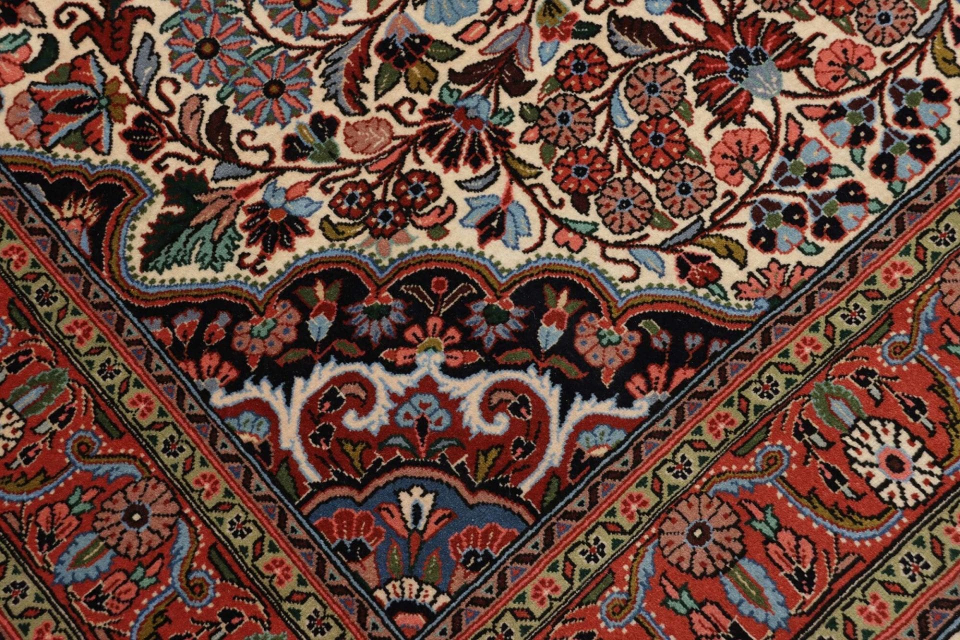 Sarough Farahan Perserteppich 140 × 215 cm aus Wolle, handgeknüpft