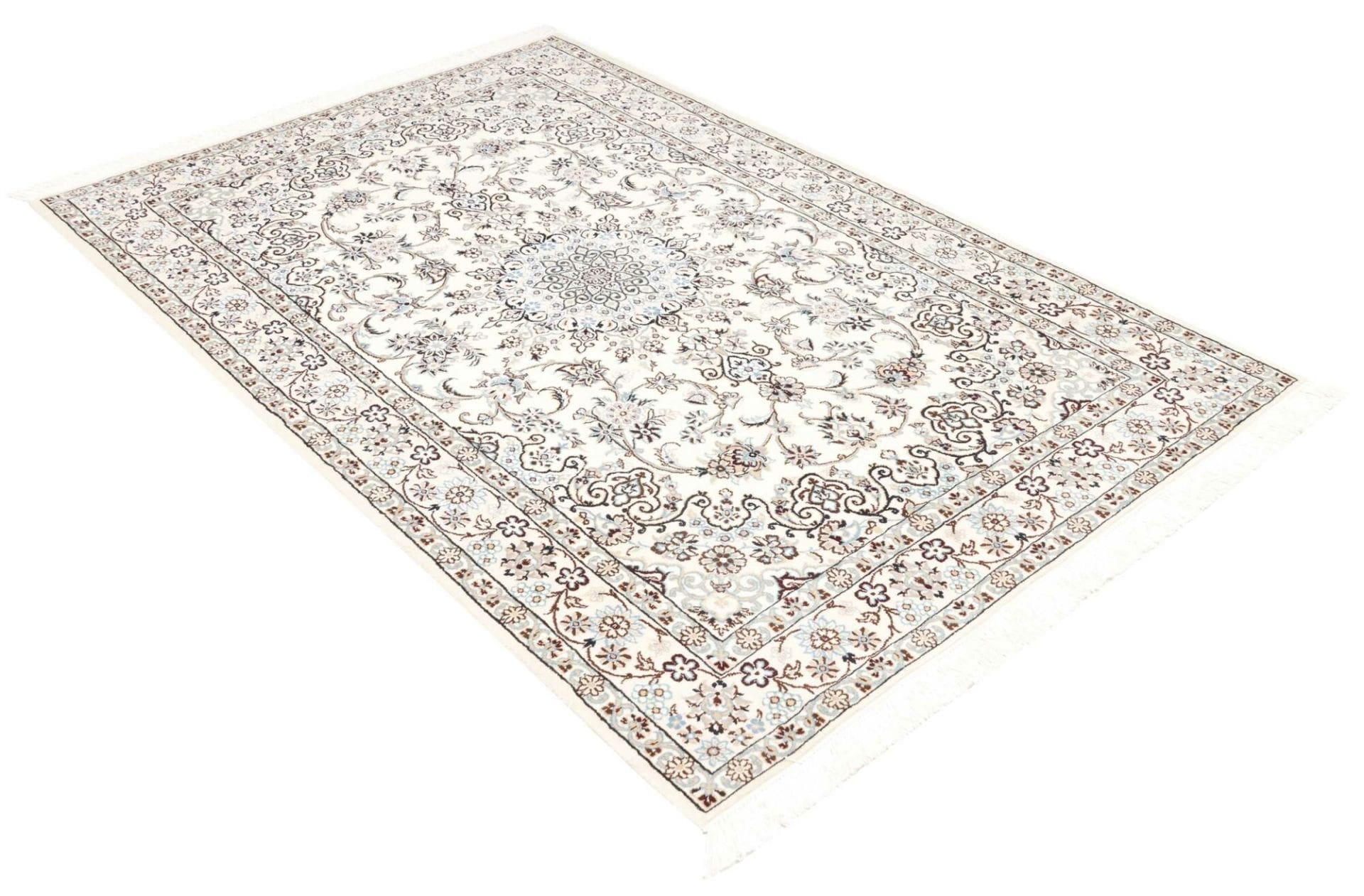 Nain Perserteppich aus Iran, 135 × 205 cm