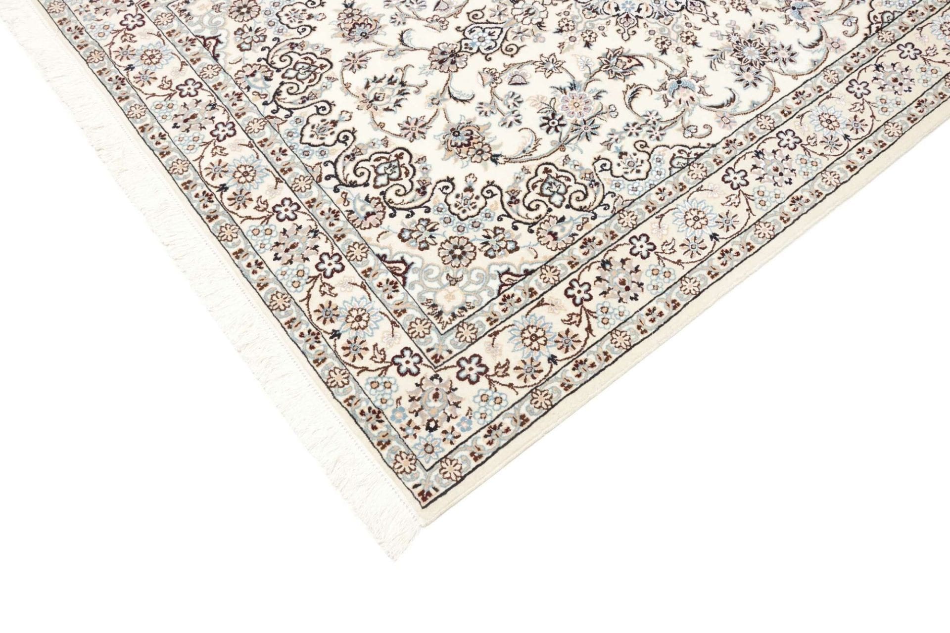 Nain Perserteppich aus Iran, 135 × 205 cm