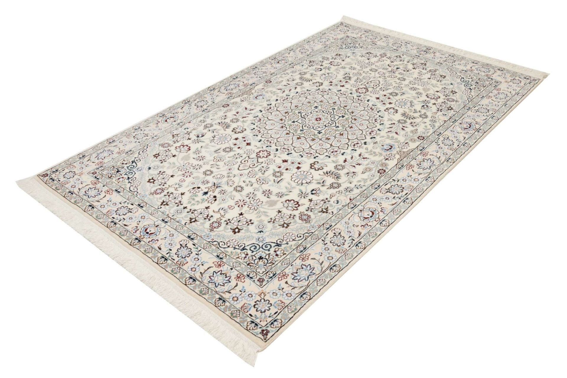 Nain Perserteppich 135 × 210 cm aus Wolle, handgeknüpft