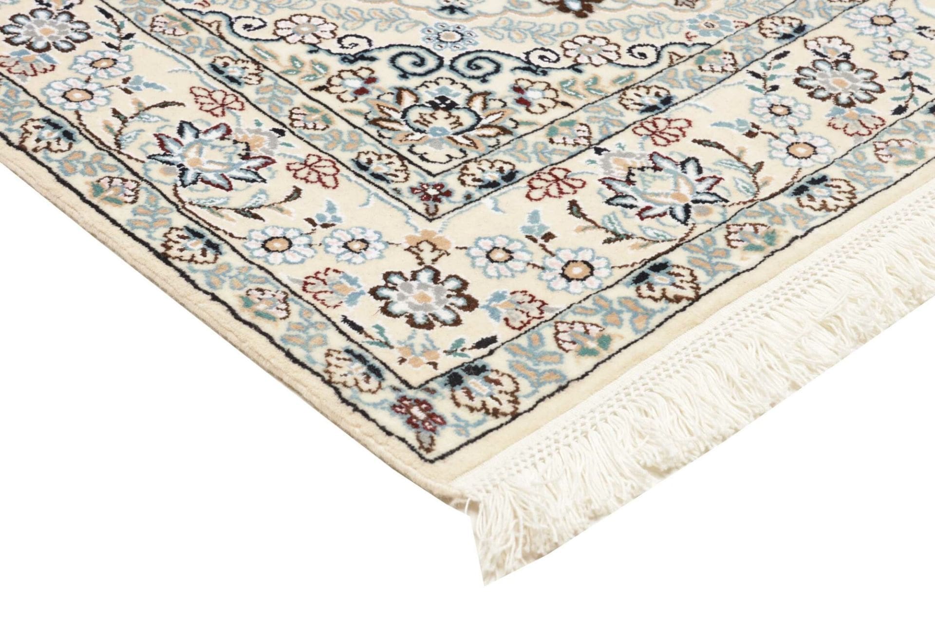 Nain Perserteppich 135 × 210 cm aus Wolle, handgeknüpft