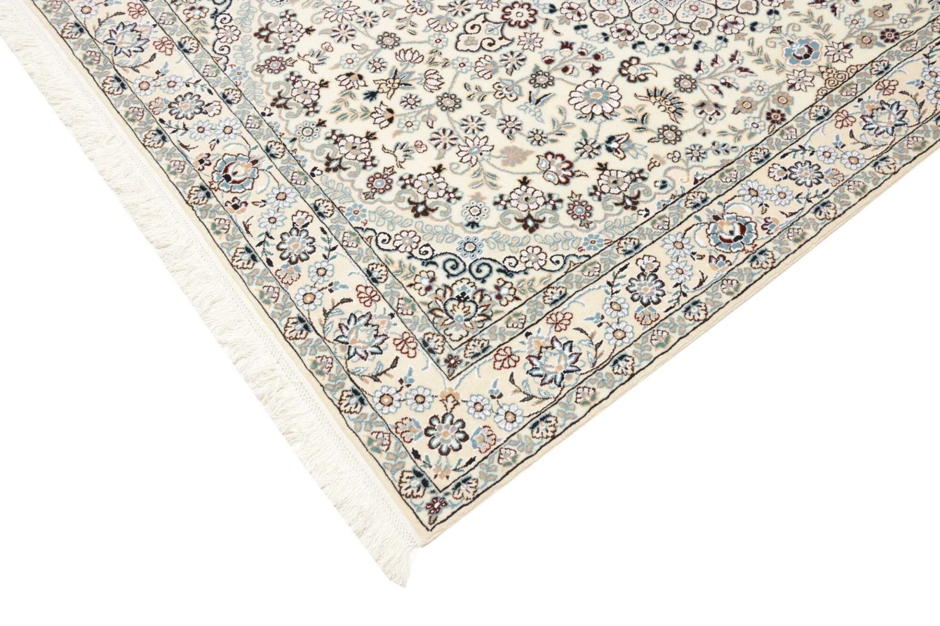 Nain Perserteppich 135 × 210 cm aus Wolle, handgeknüpft