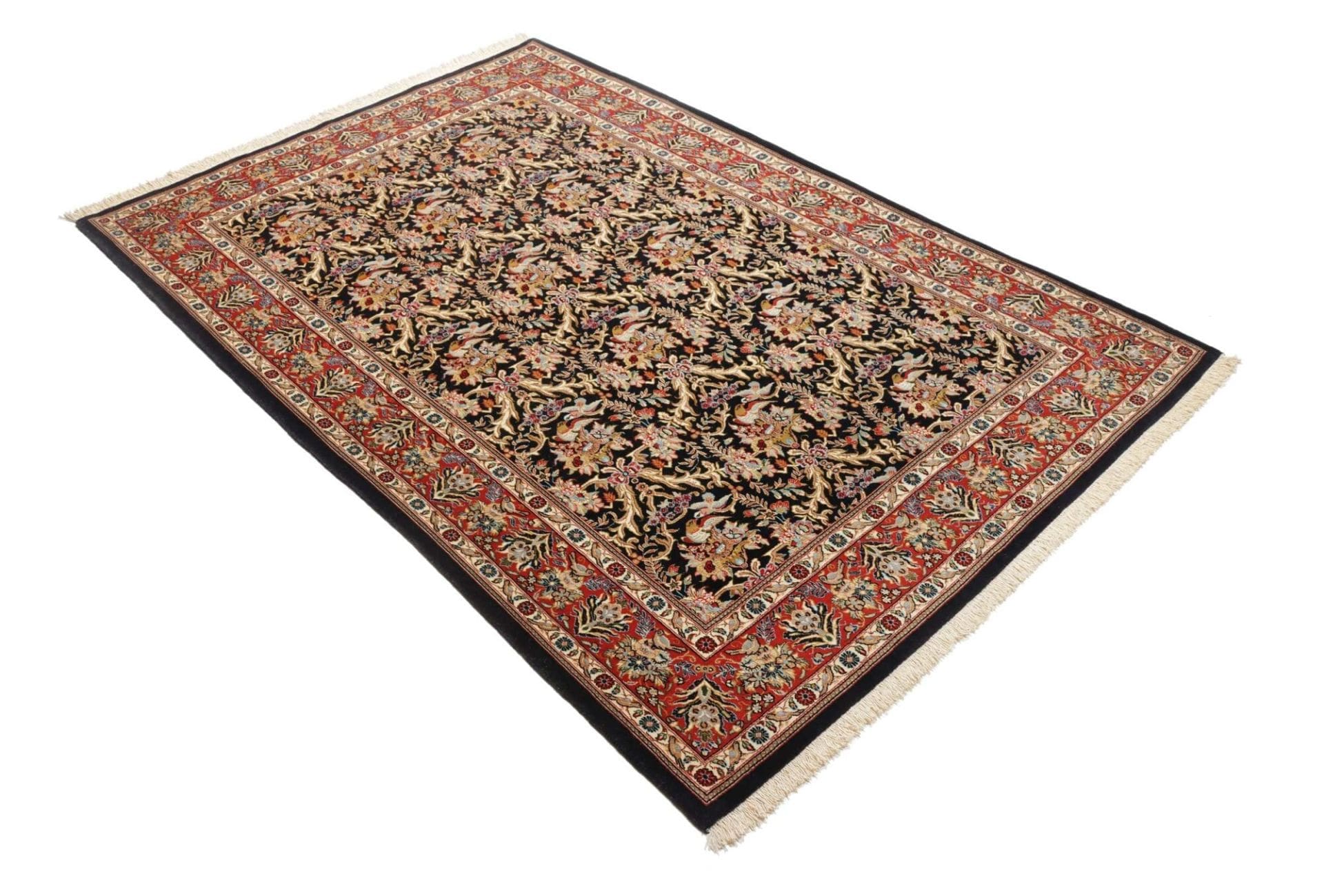 Isfahan Perserteppich aus Iran, 137 × 202 cm