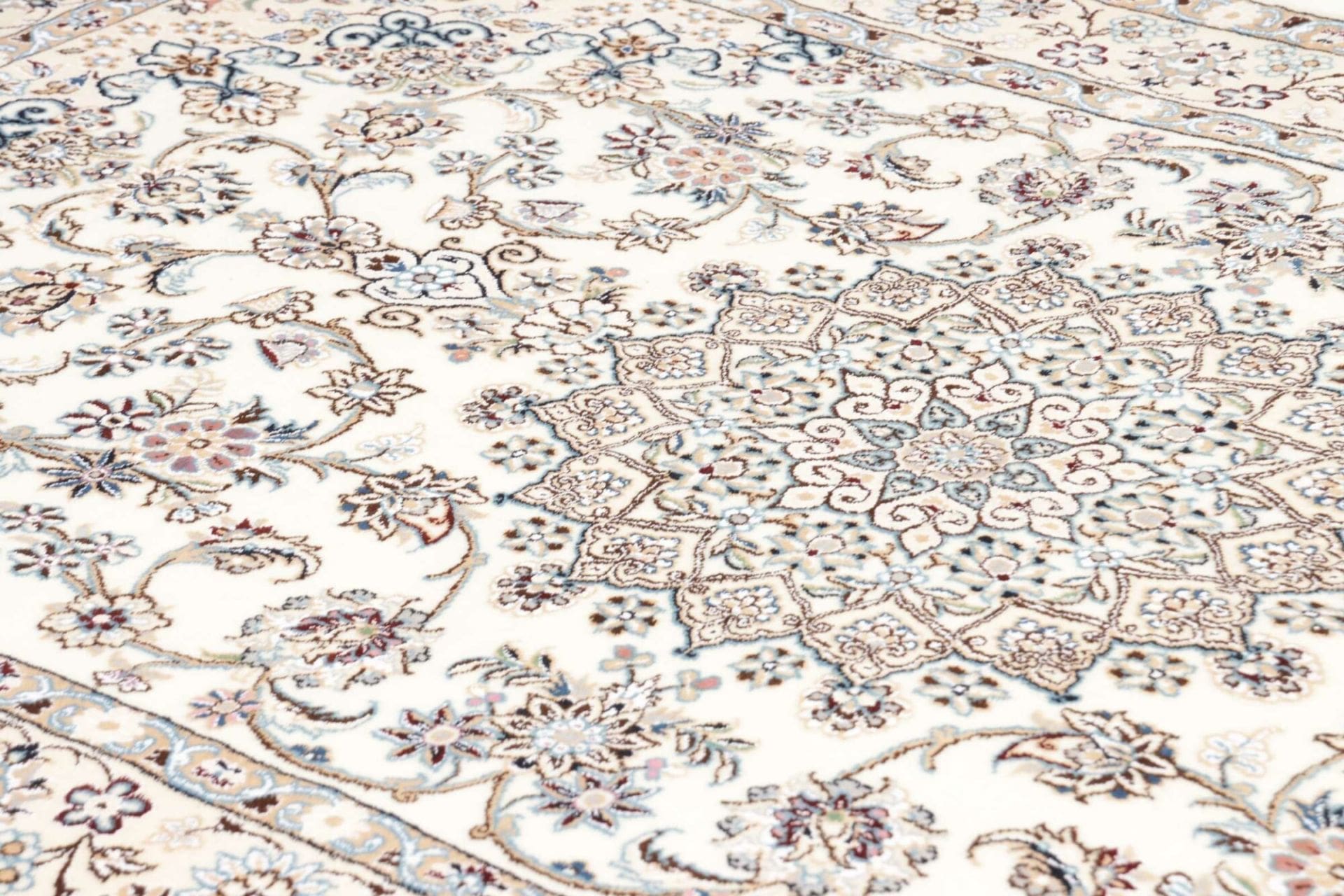Handgeknüpfter Nain Perserteppich, 131 × 215 cm, Wolle