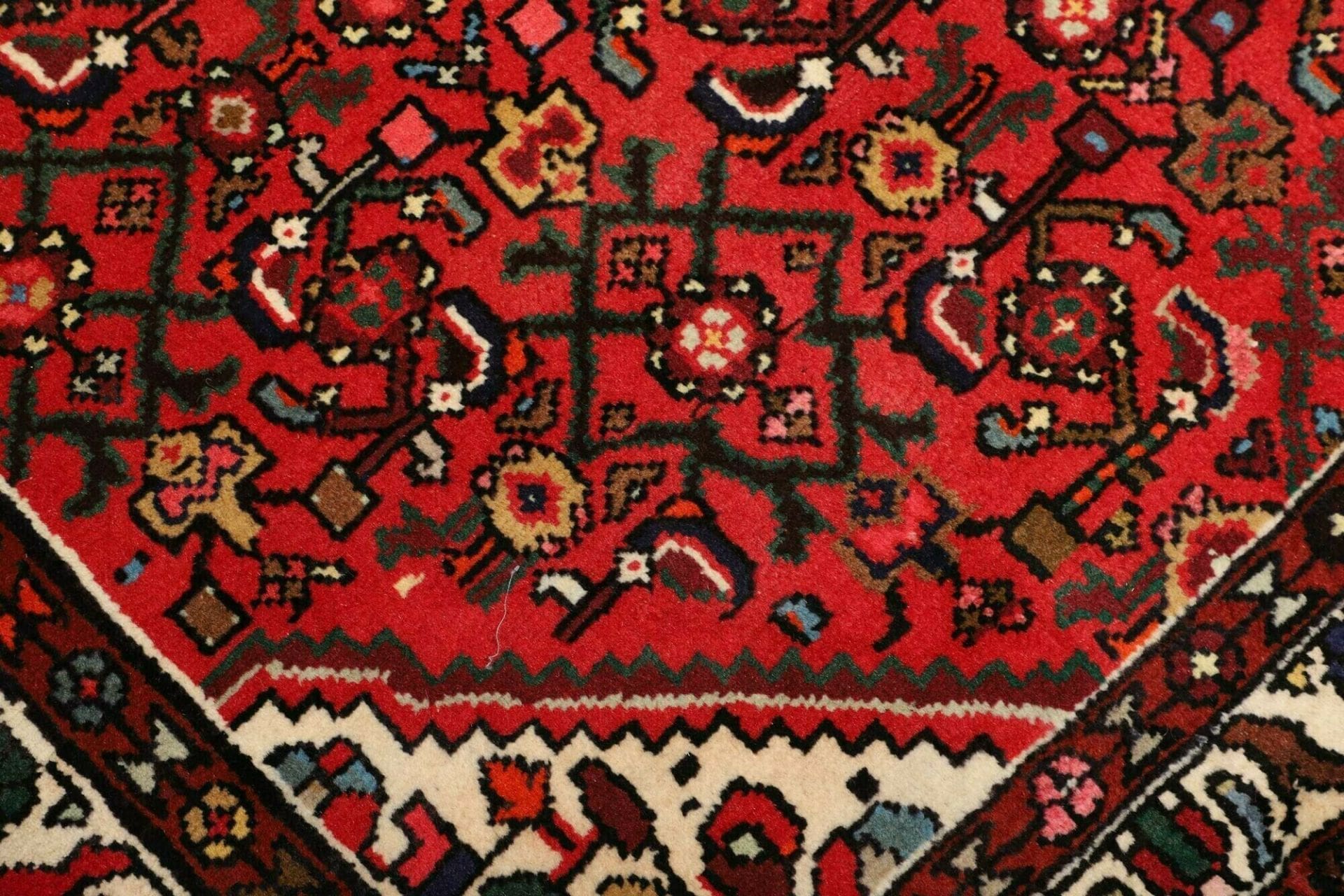 Hamadan Herati Perserteppich aus Iran, 141 × 190 cm