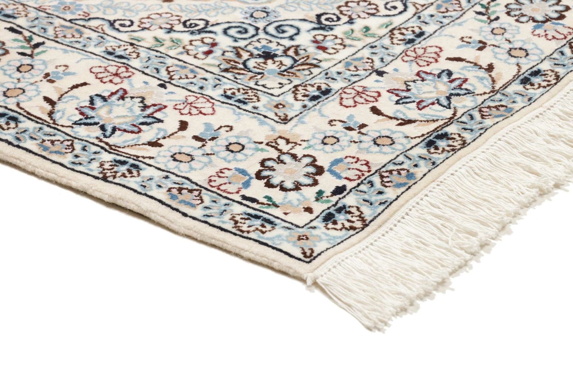 Nain Perserteppich aus Iran, 138 × 210 cm