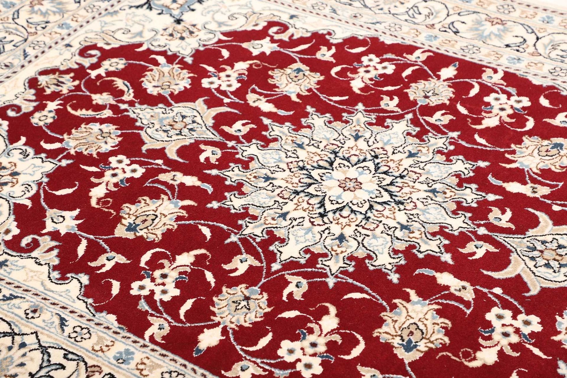 nain-teppich-147-x-198cm-florale-muster-handgeknupft-perserteppich-6 Handgeknüpfter Nain Perserteppich, 147 × 198 cm, Wolle