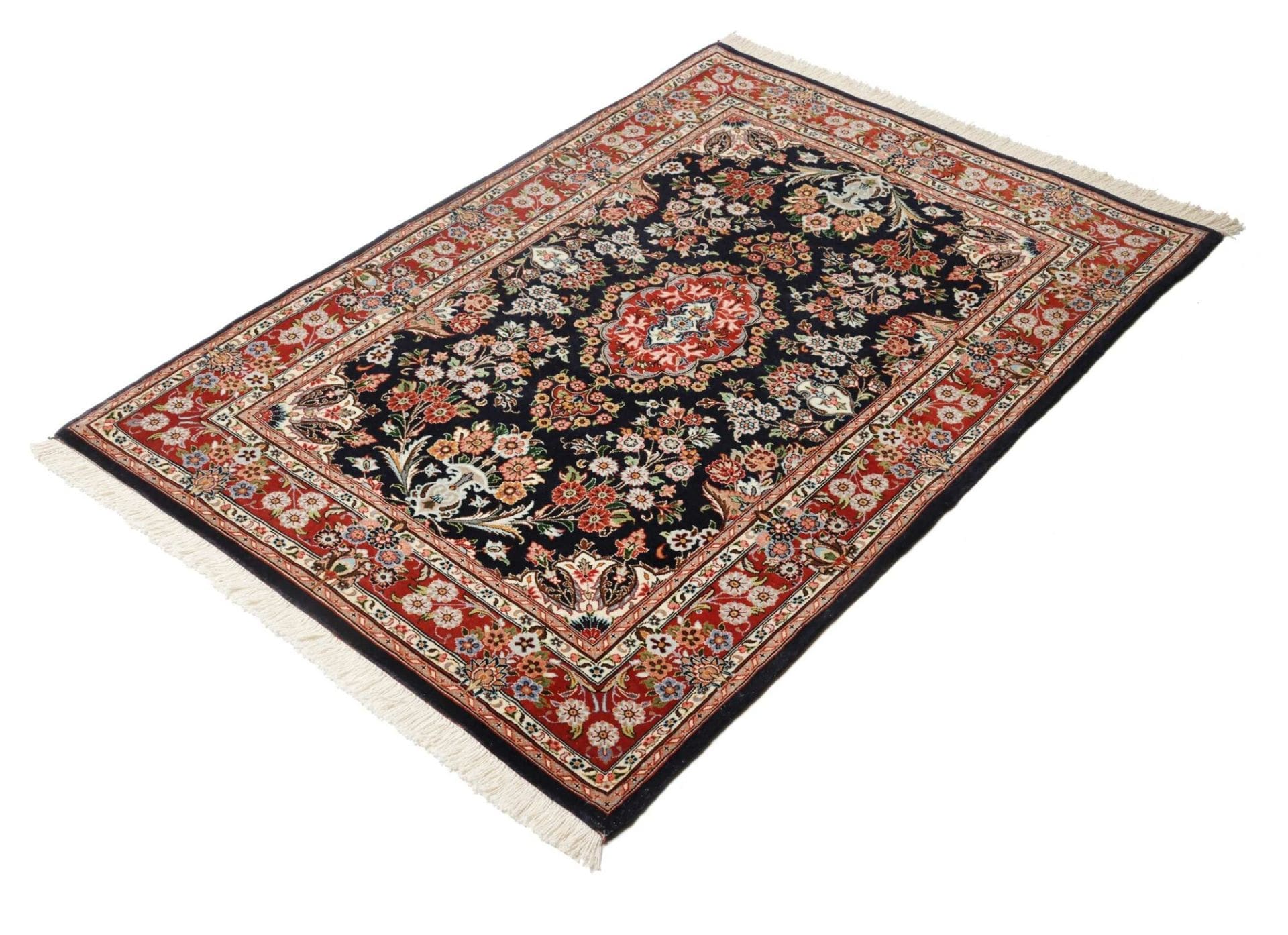 Isfahan Perserteppich aus Iran, 105 × 145 cm