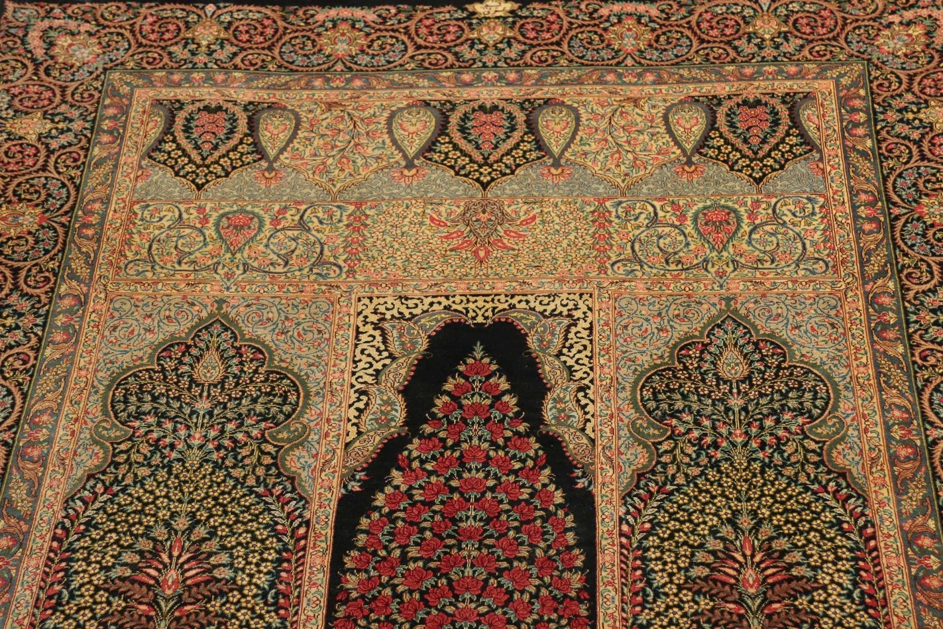 Ghom Perserteppich aus Iran, 101 × 158 cm
