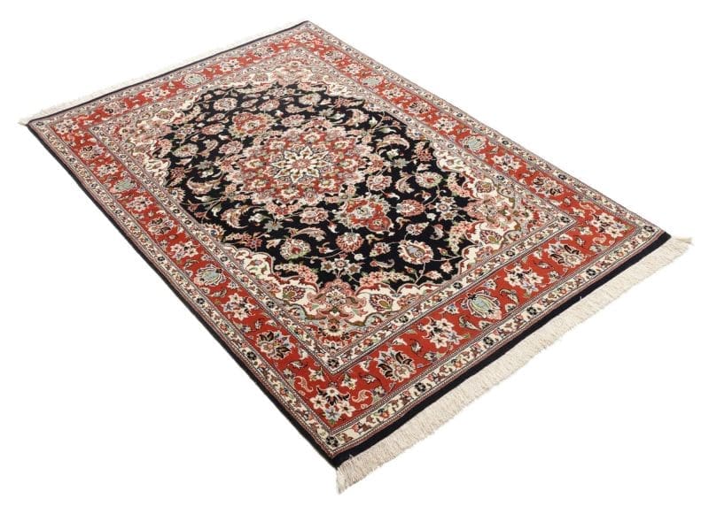 Isfahan Perserteppich aus Iran, 113 × 160 cm