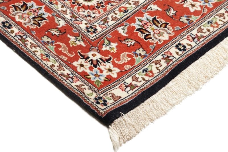 Isfahan Perserteppich aus Iran, 113 × 160 cm