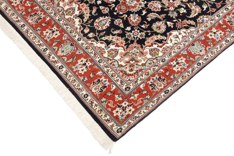Isfahan Perserteppich aus Iran, 113 × 160 cm